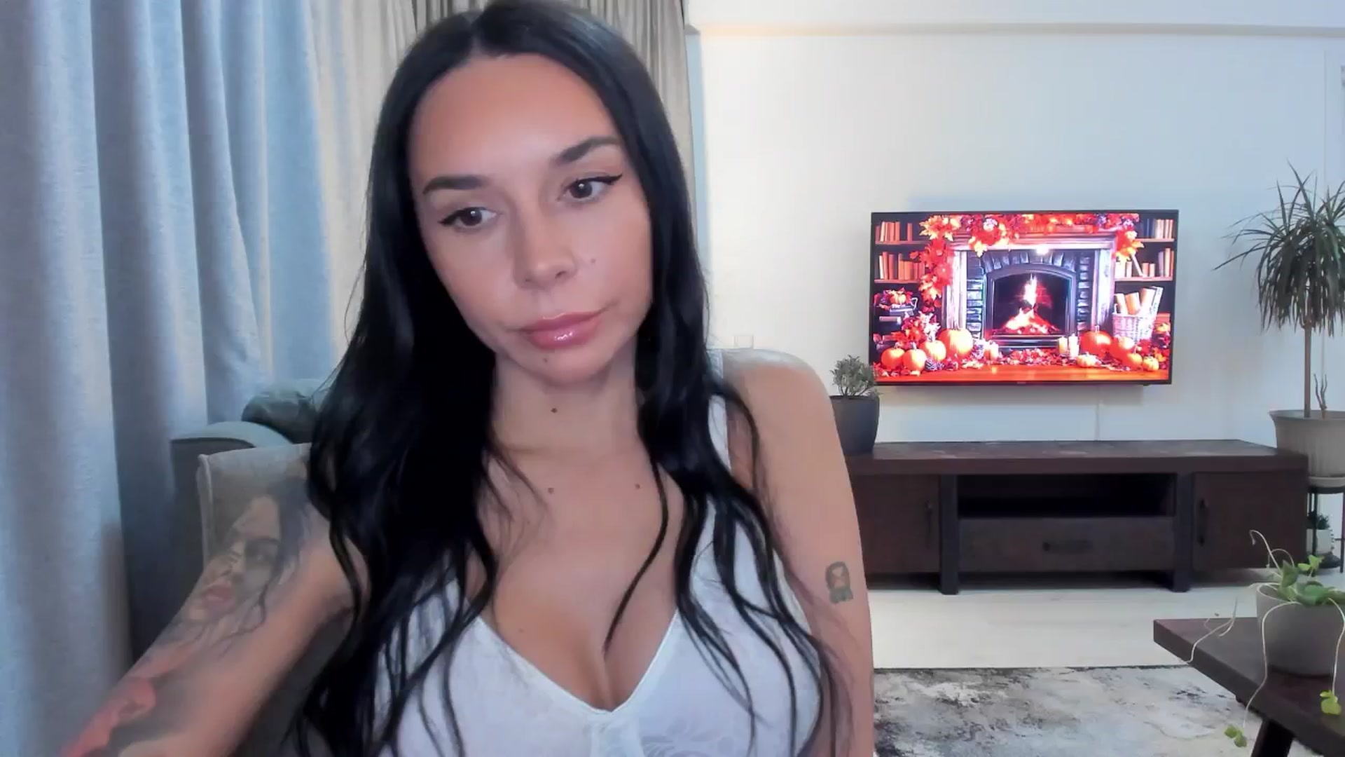 Gallery image thumbnail from beatricebae's myfreecams stream on, 11/20/2025, 15:47 image 4 of 20