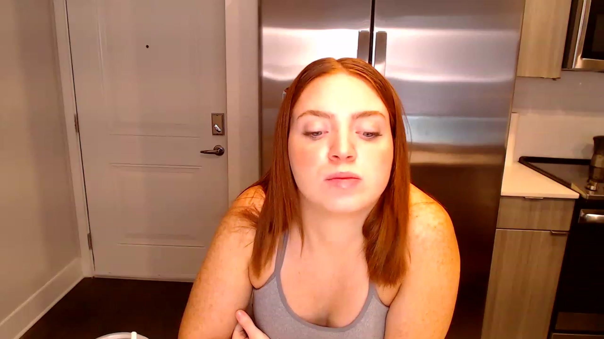 Gallery image thumbnail from bebered96's myfreecams stream on, 12/07/2022, 17:47 image 17 of 20