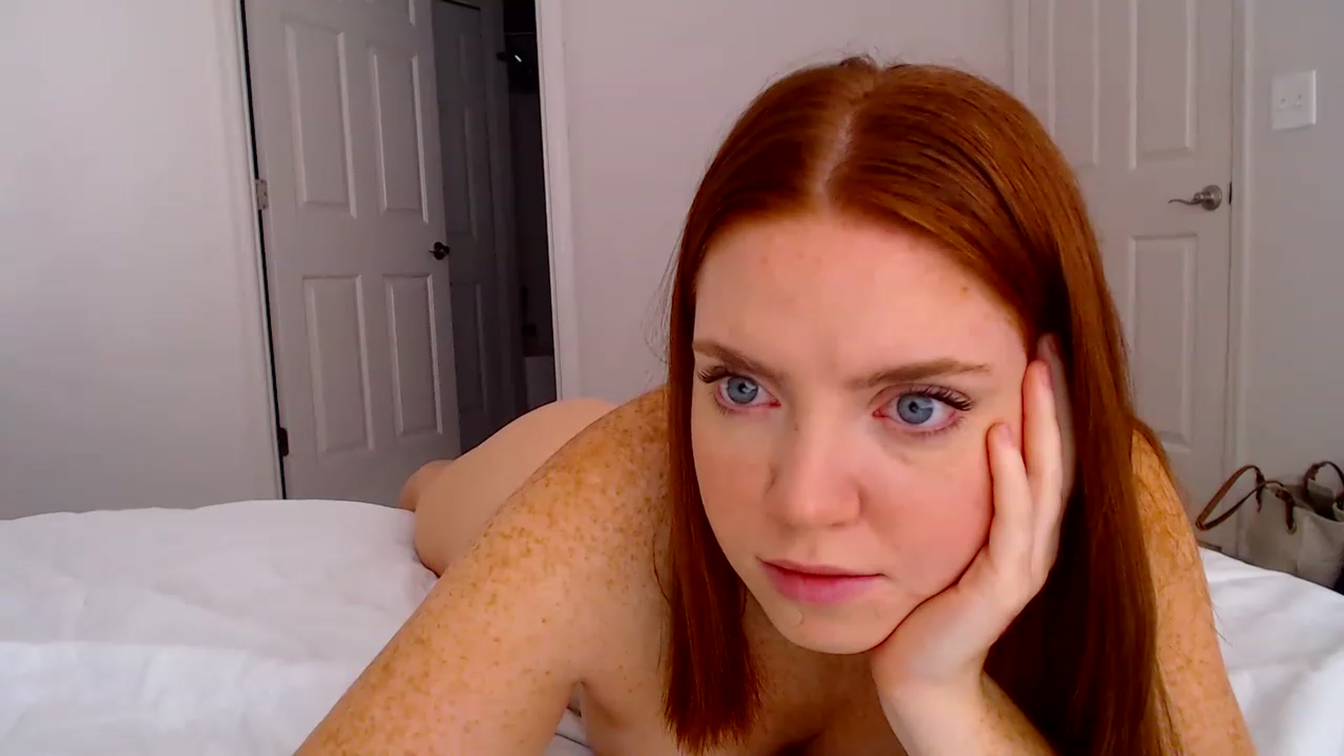 Gallery image thumbnail from bebered96's myfreecams stream on, 12/11/2022, 17:14 image 20 of 20