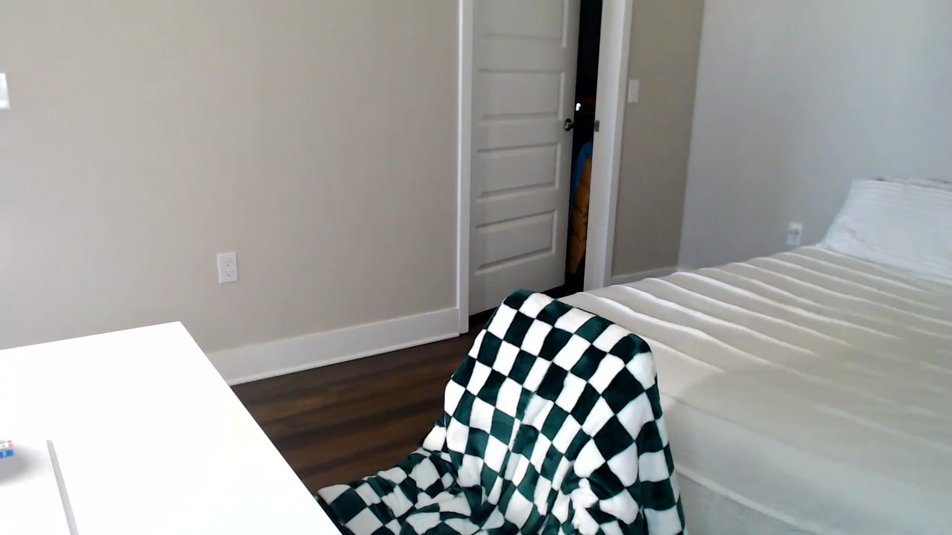 Gallery image thumbnail from bebered96's myfreecams stream on, 01/10/2023, 21:04 image 5 of 20