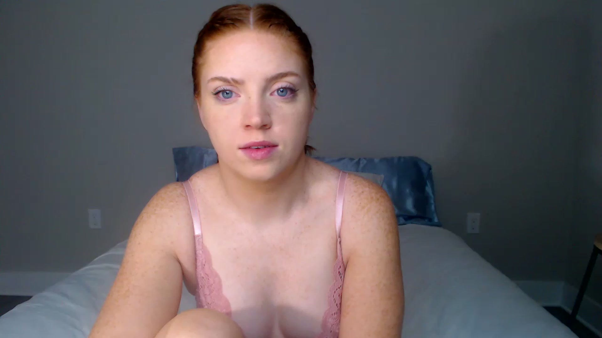 Gallery image thumbnail from bebered96's myfreecams stream on, 03/09/2023, 15:30 image 10 of 20