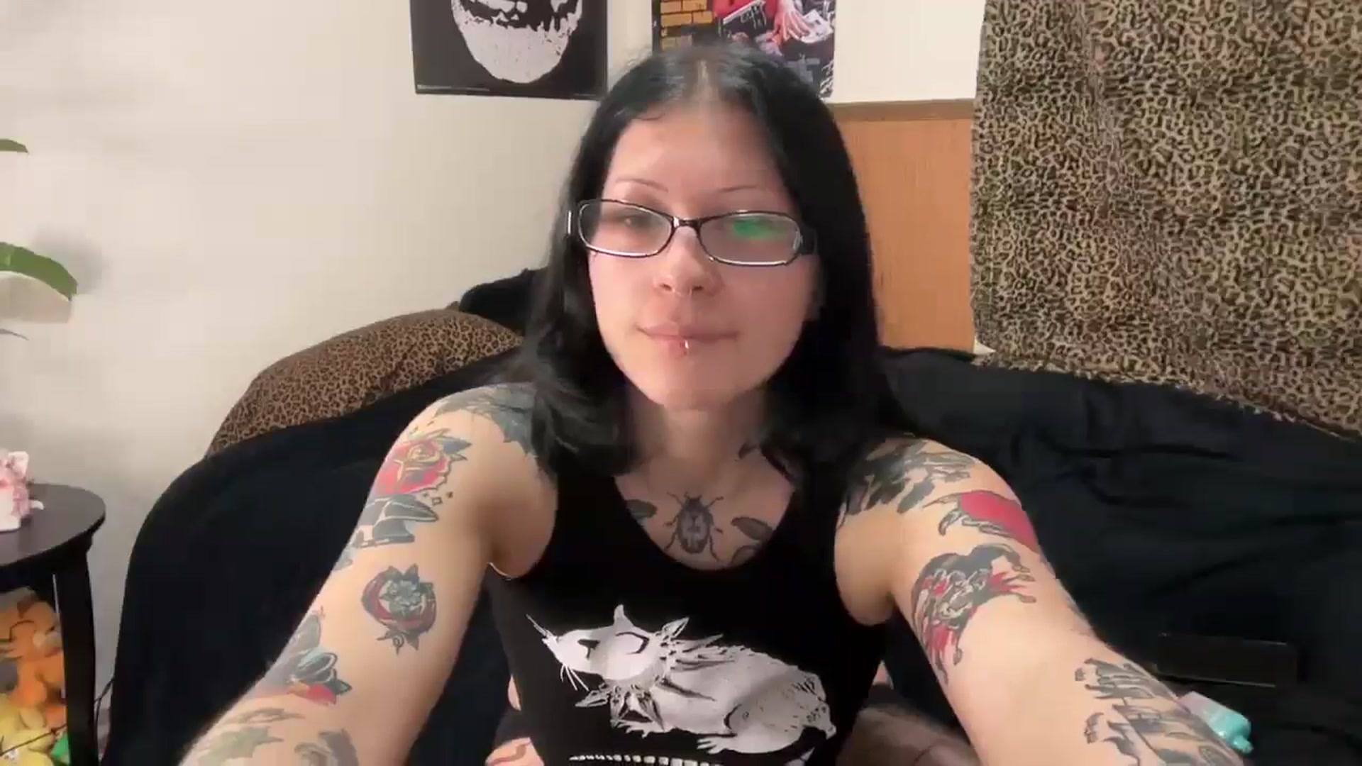 Gallery image thumbnail from bec69's myfreecams stream on, 12/22/2025, 19:37 image 13 of 20
