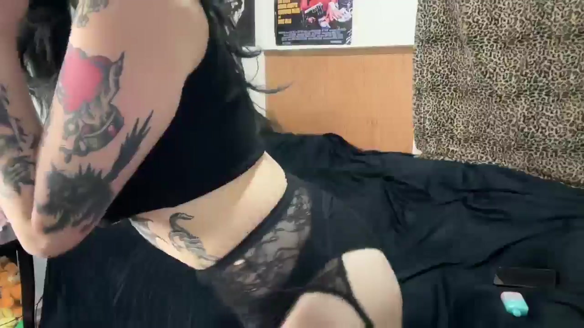 Gallery image thumbnail from bec69's myfreecams stream on, 12/22/2025, 19:37 image 8 of 20