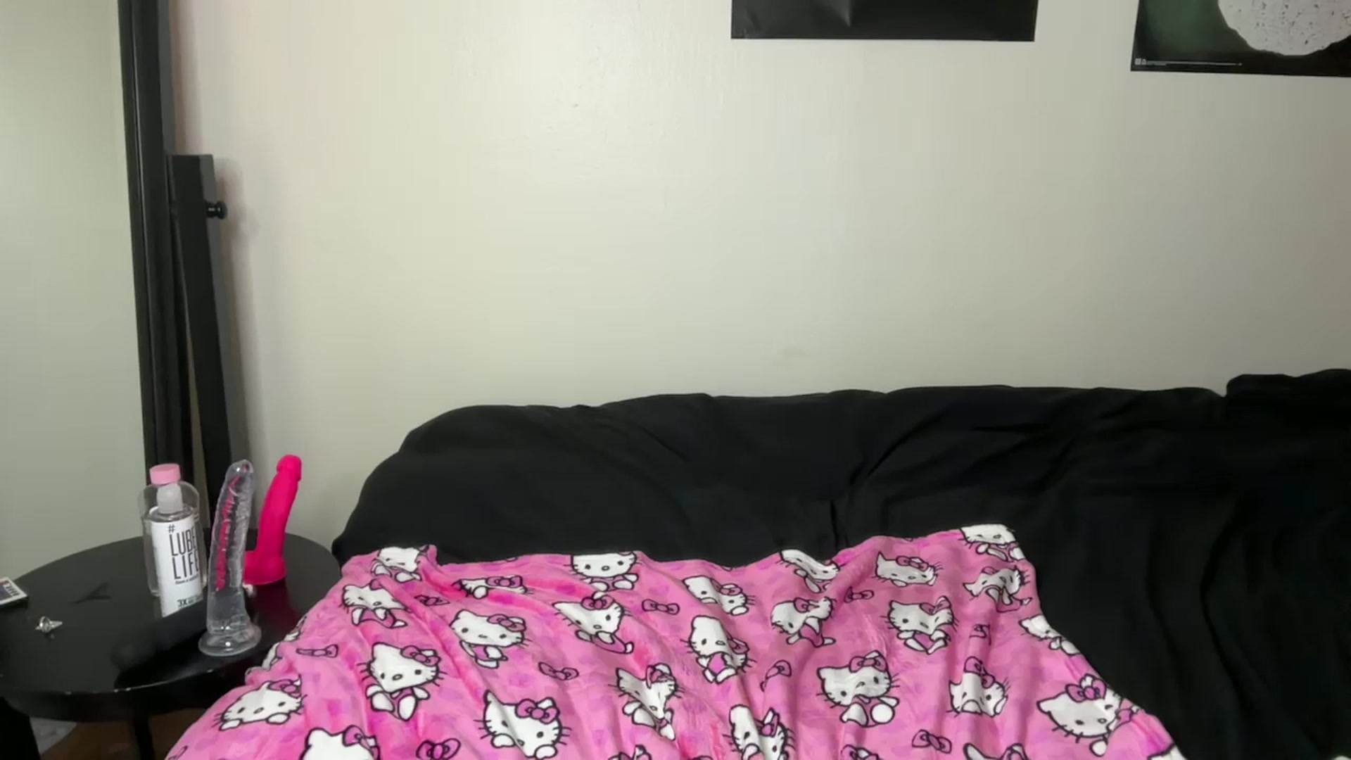 Gallery image thumbnail from bec69's myfreecams stream on, 04/04/2026, 24:22 image 14 of 20