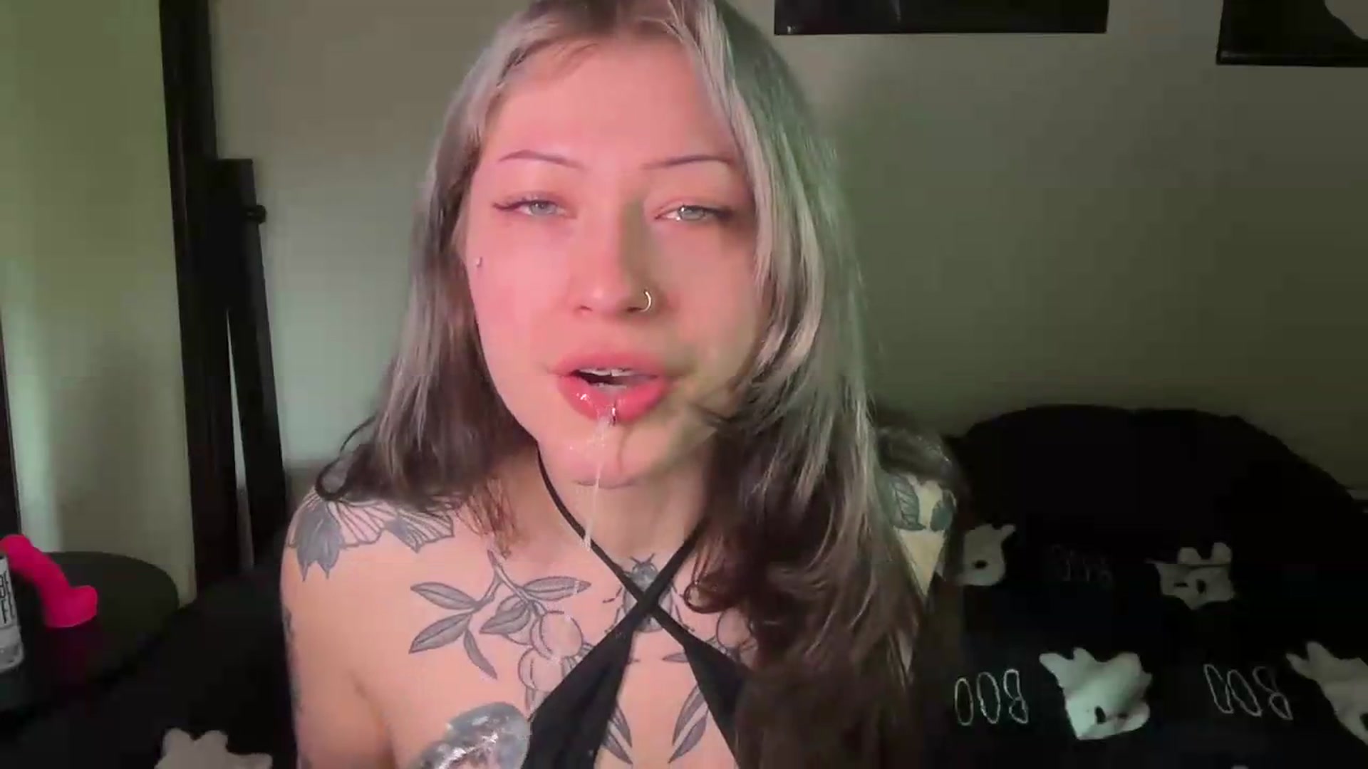 Gallery image thumbnail from bec69's myfreecams stream on, 05/15/2026, 20:46 image 18 of 20