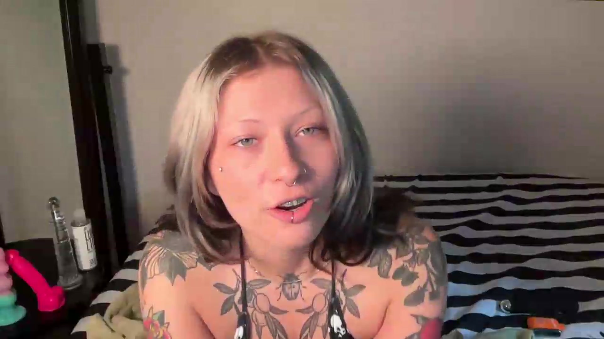 Gallery image thumbnail from bec69's myfreecams stream on, 06/04/2026, 22:51 image 12 of 20