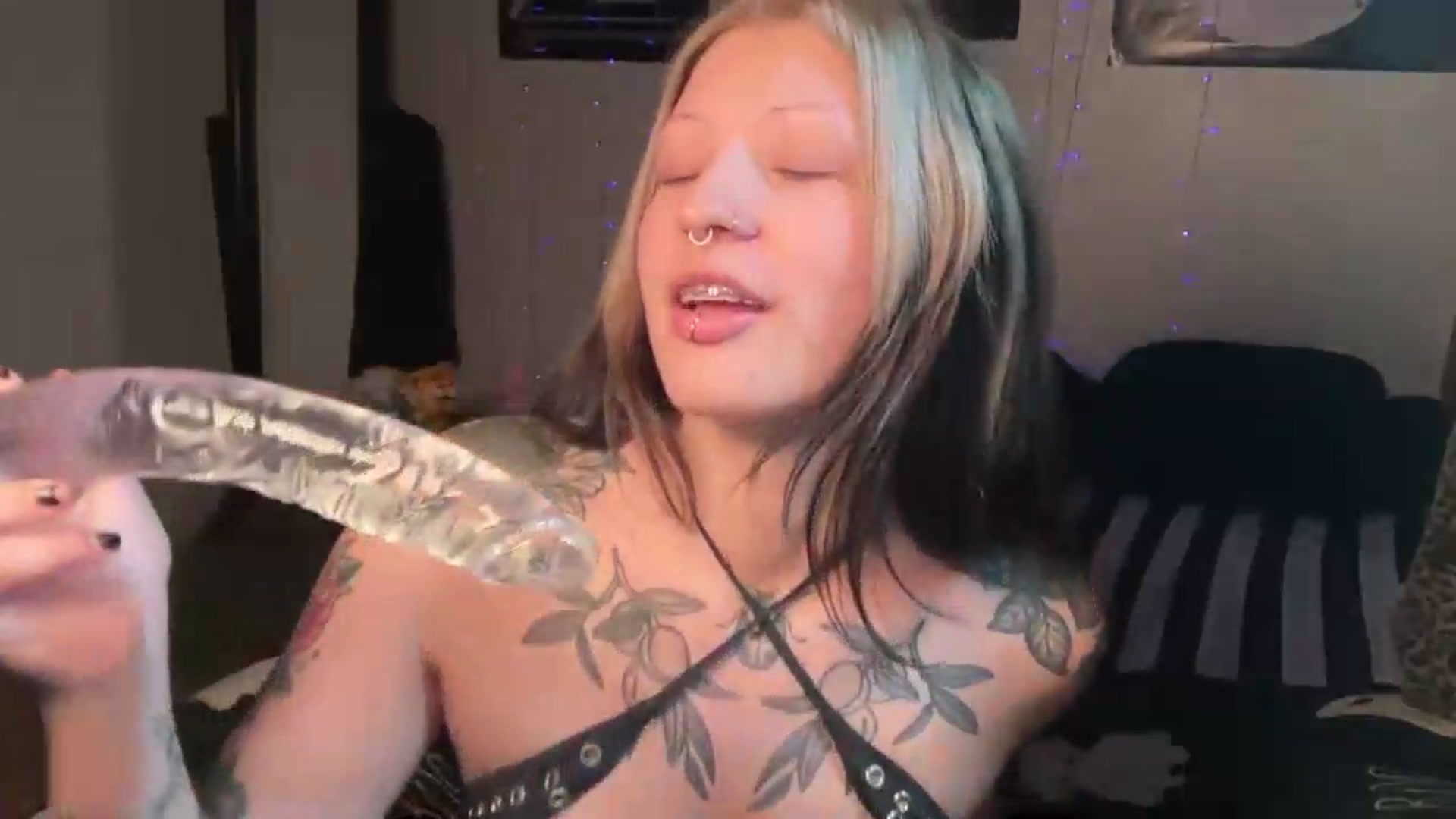 Gallery image thumbnail from bec69's myfreecams stream on, 08/13/2026, 16:12 image 18 of 20