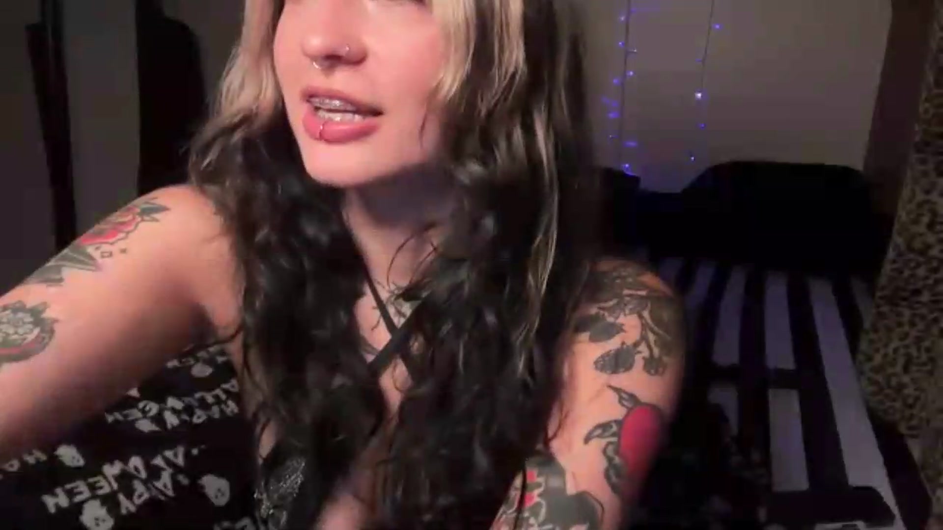Gallery image thumbnail from bec69's myfreecams stream on, 08/16/2026, 07:26 image 14 of 20
