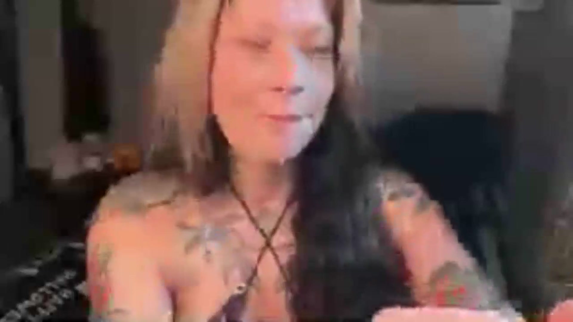 Gallery image thumbnail from bec69's myfreecams stream on, 08/16/2026, 18:59 image 19 of 20