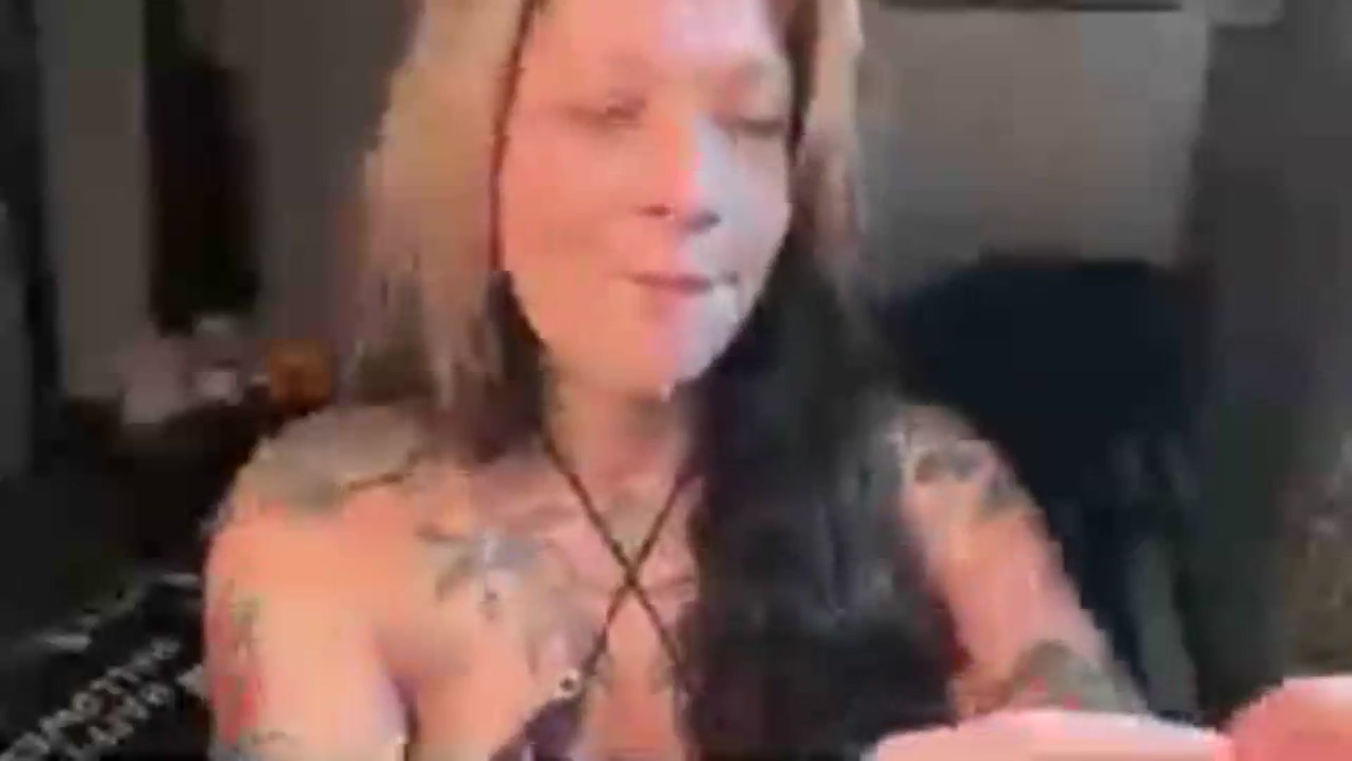 Gallery image thumbnail from bec69's myfreecams stream on, 08/16/2026, 18:59 image 16 of 20