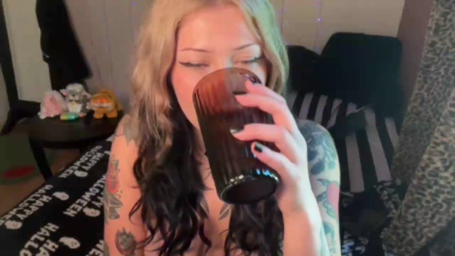 Gallery image thumbnail from bec69's myfreecams stream on, 08/20/2026, 19:54 image 14 of 20