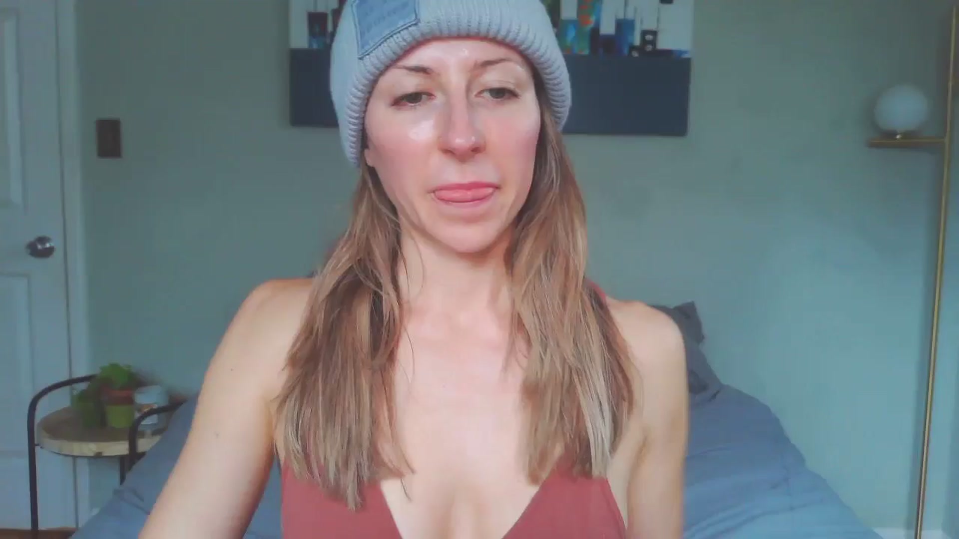 Gallery image thumbnail from bellabaxxxter's myfreecams stream on, 12/11/2024, 19:43 image 17 of 20