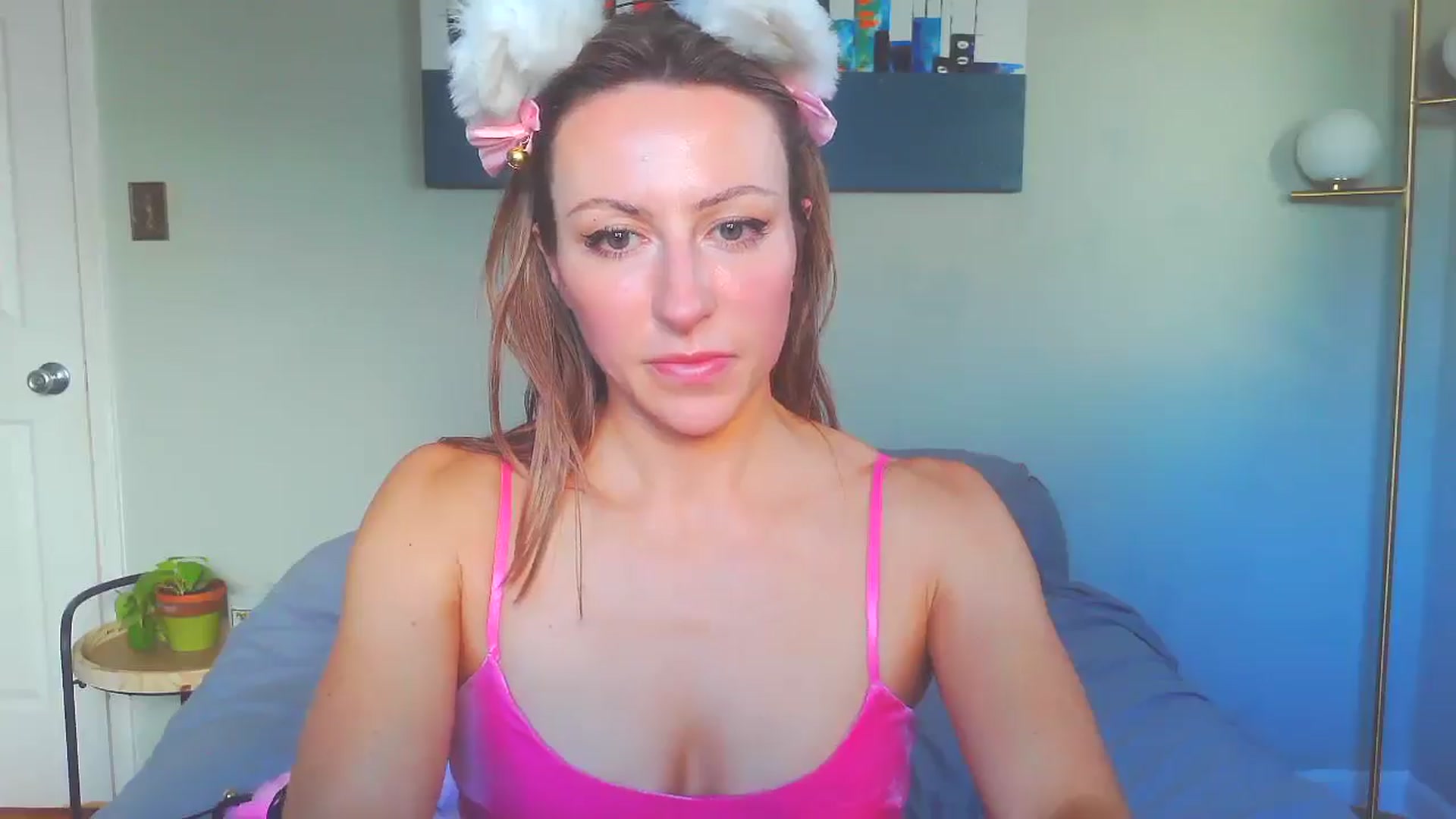 Gallery image thumbnail from bellabaxxxter's myfreecams stream on, 12/17/2024, 16:49 image 11 of 20