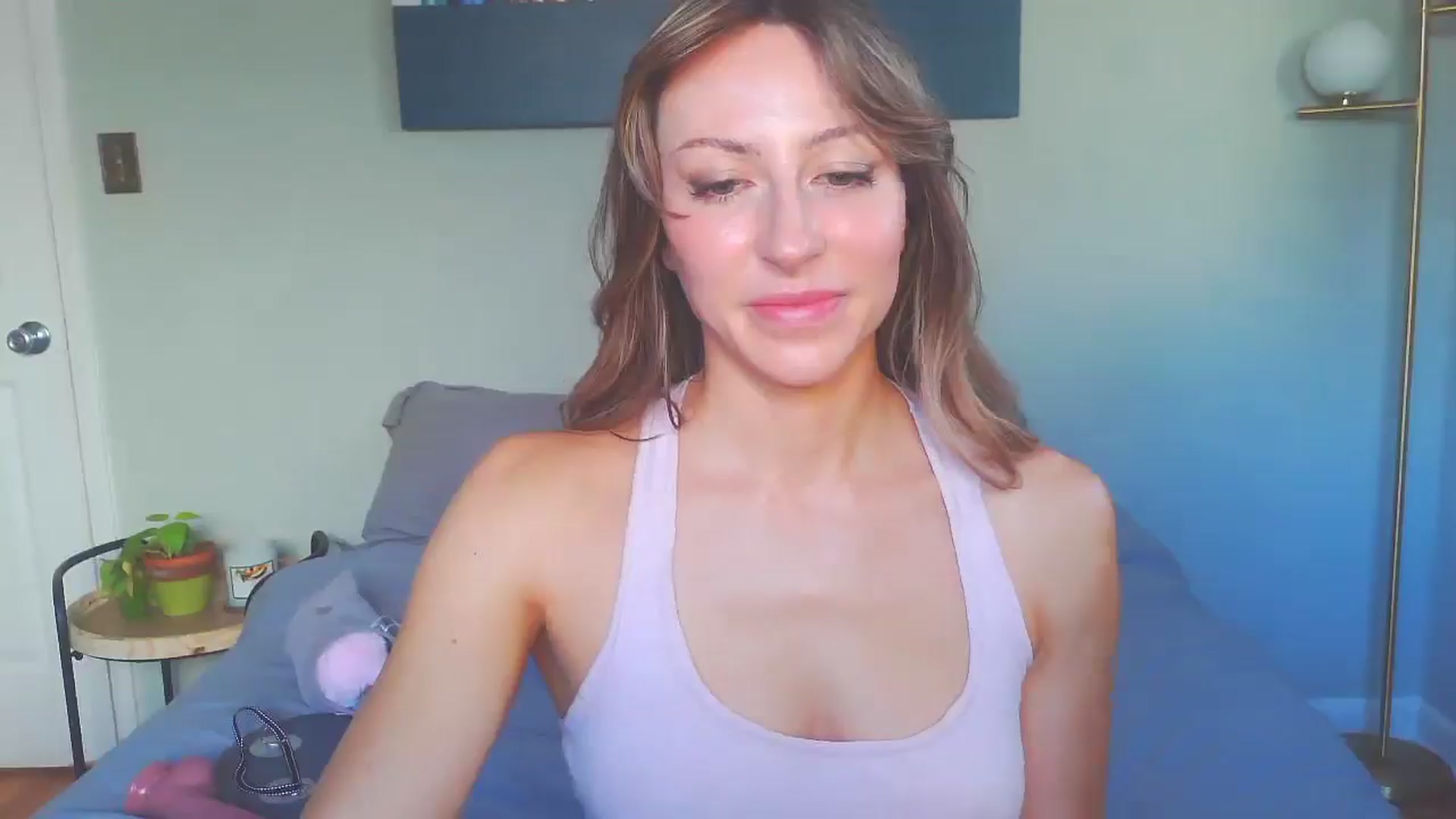 Gallery image thumbnail from bellabaxxxter's myfreecams stream on, 12/28/2024, 17:14 image 2 of 20