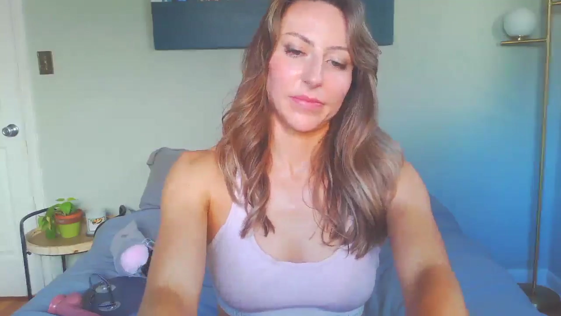 Gallery image thumbnail from bellabaxxxter's myfreecams stream on, 12/28/2024, 17:14 image 14 of 20