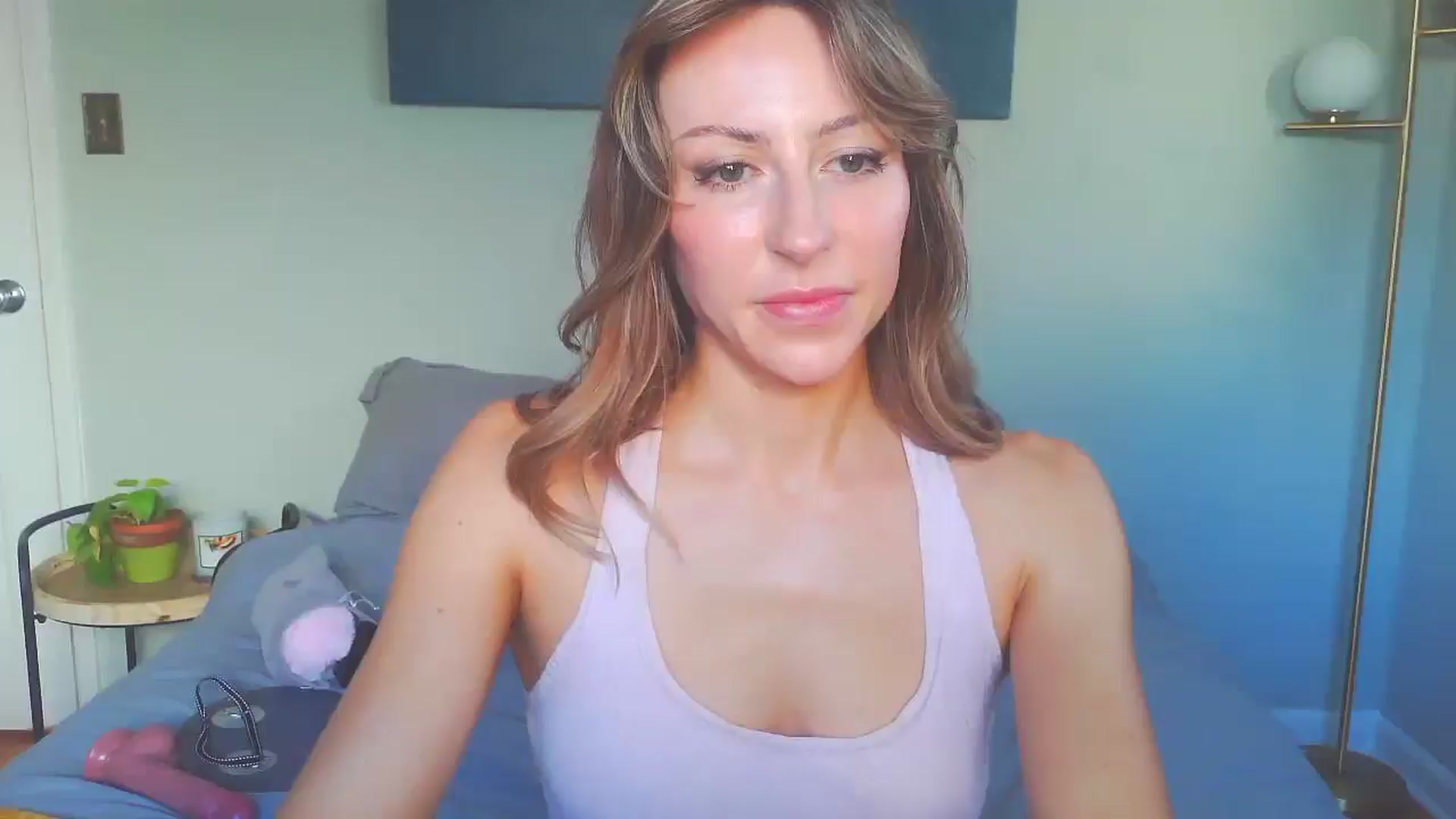 Gallery image thumbnail from bellabaxxxter's myfreecams stream on, 12/28/2024, 17:14 image 1 of 20