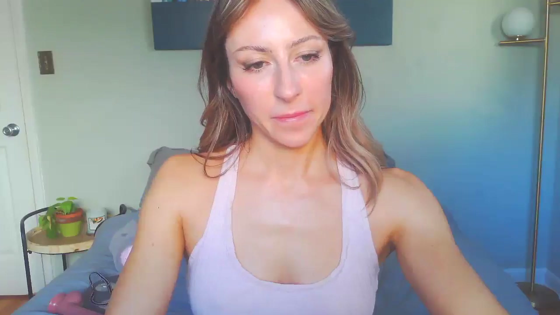 Gallery image thumbnail from bellabaxxxter's myfreecams stream on, 12/28/2024, 17:14 image 4 of 20