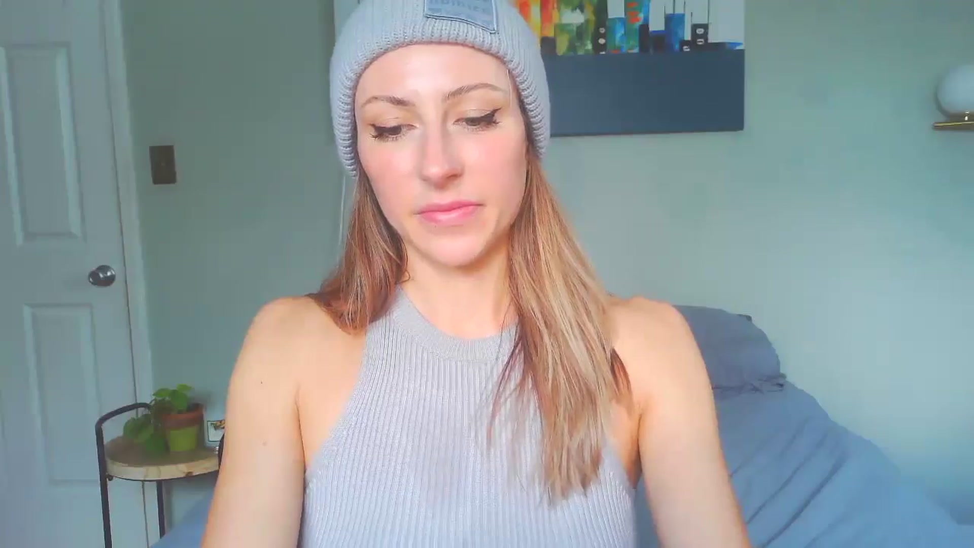 Gallery image thumbnail from bellabaxxxter's myfreecams stream on, 01/03/2025, 18:17 image 16 of 20