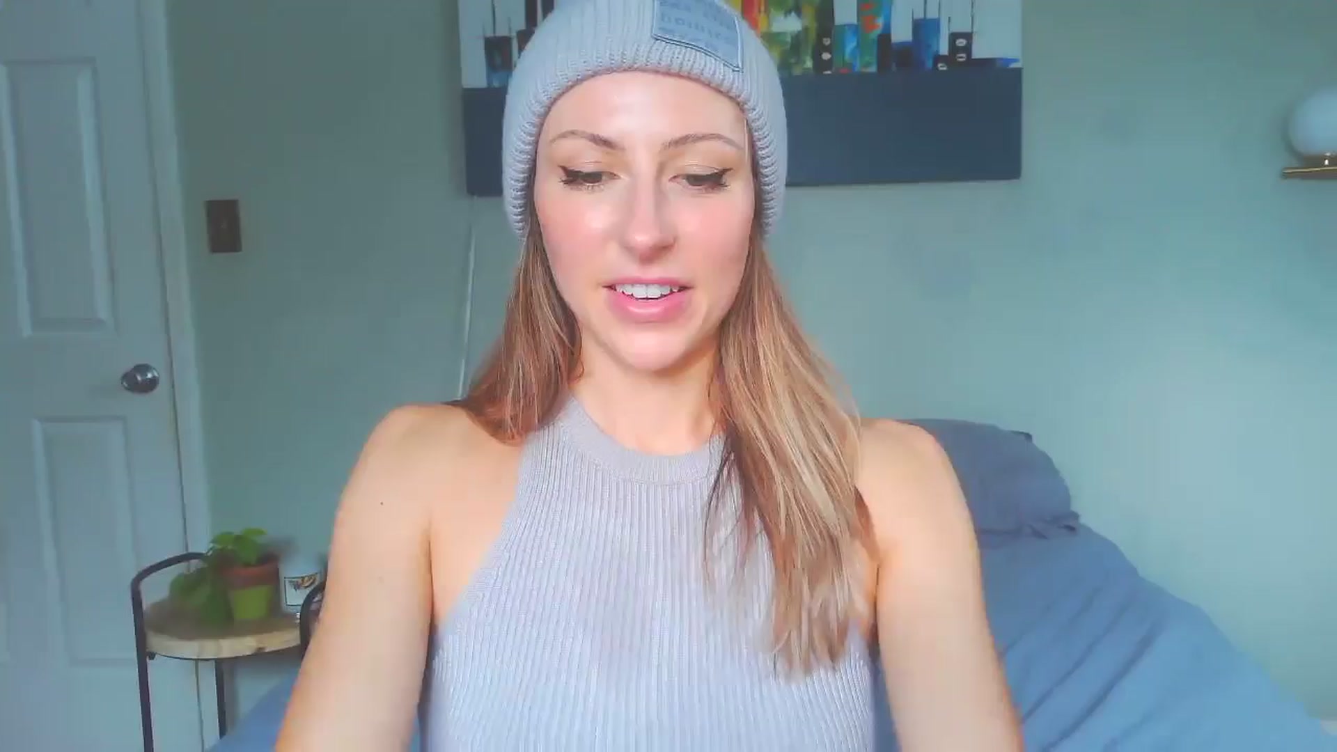 Gallery image thumbnail from bellabaxxxter's myfreecams stream on, 01/03/2025, 18:17 image 17 of 20