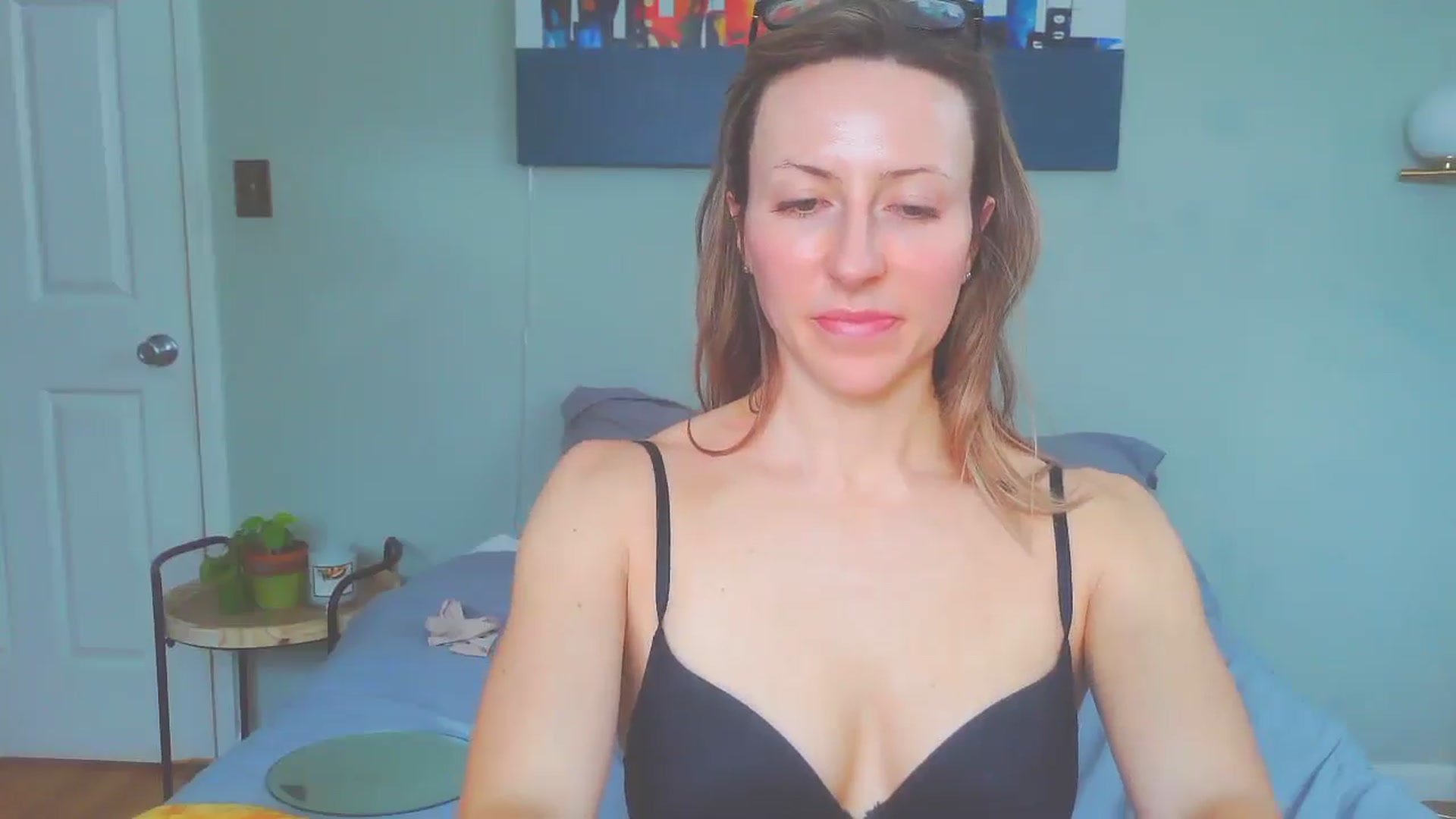 Gallery image thumbnail from bellabaxxxter's myfreecams stream on, 01/06/2025, 16:47 image 15 of 20
