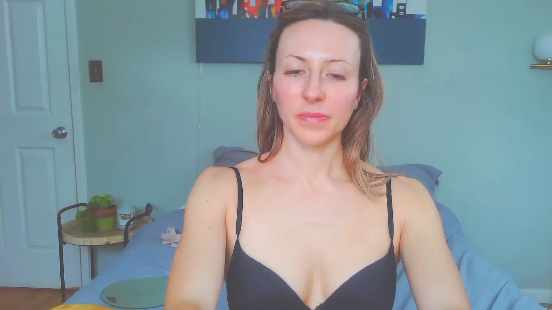 Gallery image thumbnail from bellabaxxxter's myfreecams stream on, 01/06/2025, 16:47 image 14 of 20