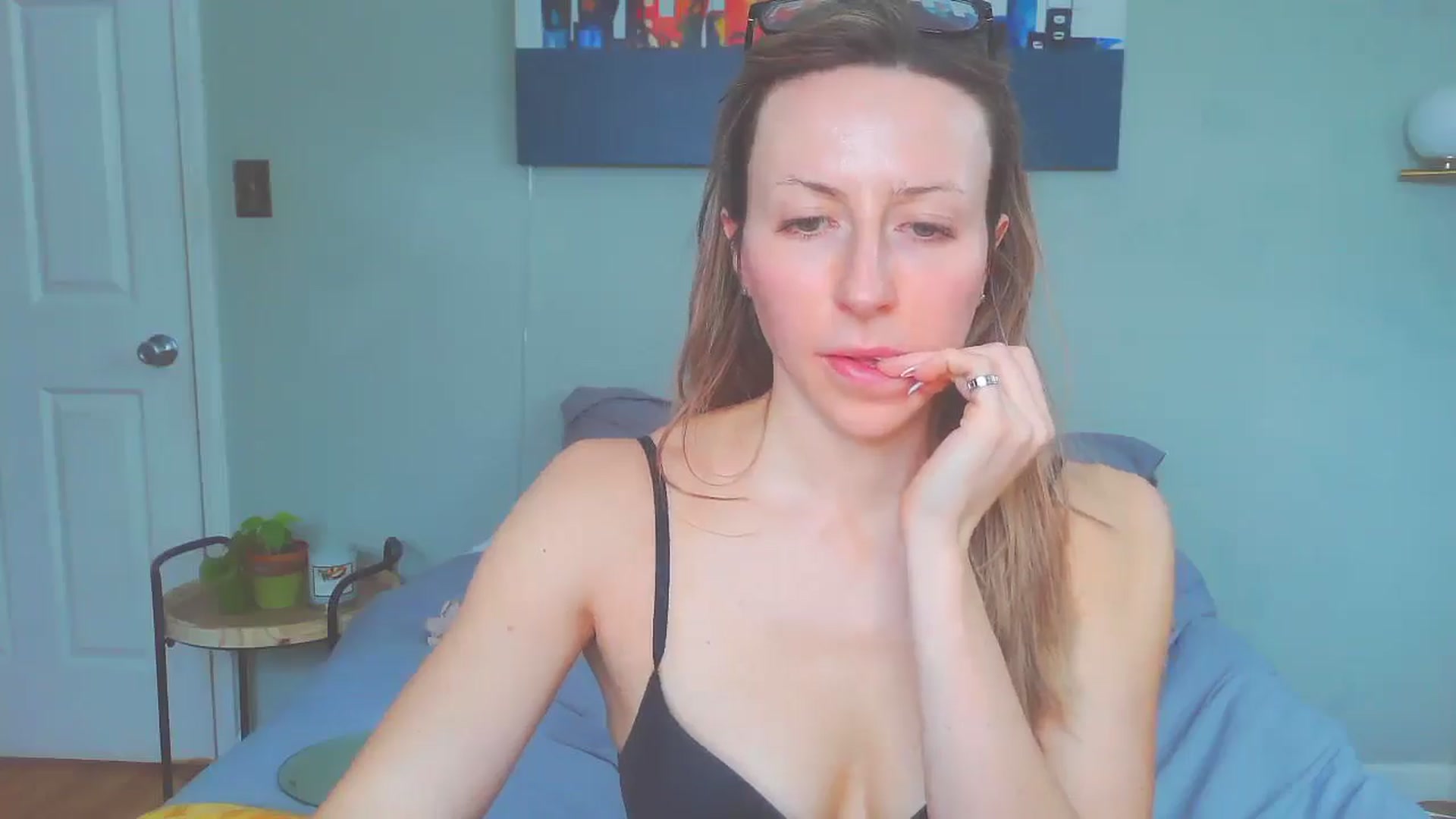Gallery image thumbnail from bellabaxxxter's myfreecams stream on, 01/06/2025, 16:47 image 20 of 20