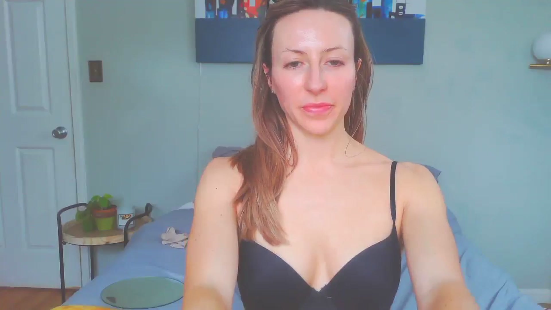 Gallery image thumbnail from bellabaxxxter's myfreecams stream on, 01/06/2025, 16:47 image 16 of 20