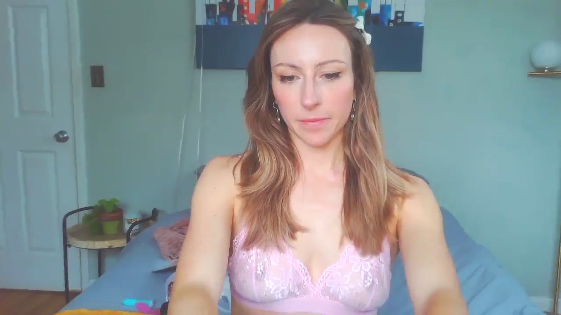Gallery image thumbnail from bellabaxxxter's myfreecams stream on, 01/08/2025, 15:34 image 15 of 20