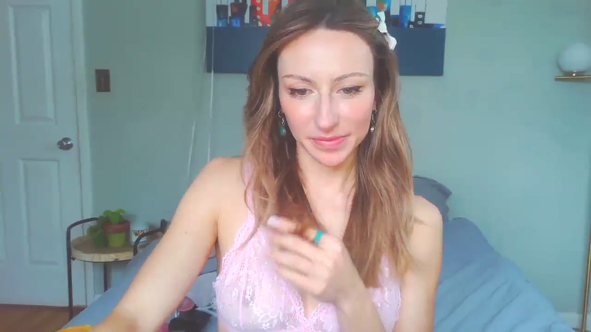 Gallery image thumbnail from bellabaxxxter's myfreecams stream on, 01/08/2025, 15:34 image 17 of 20