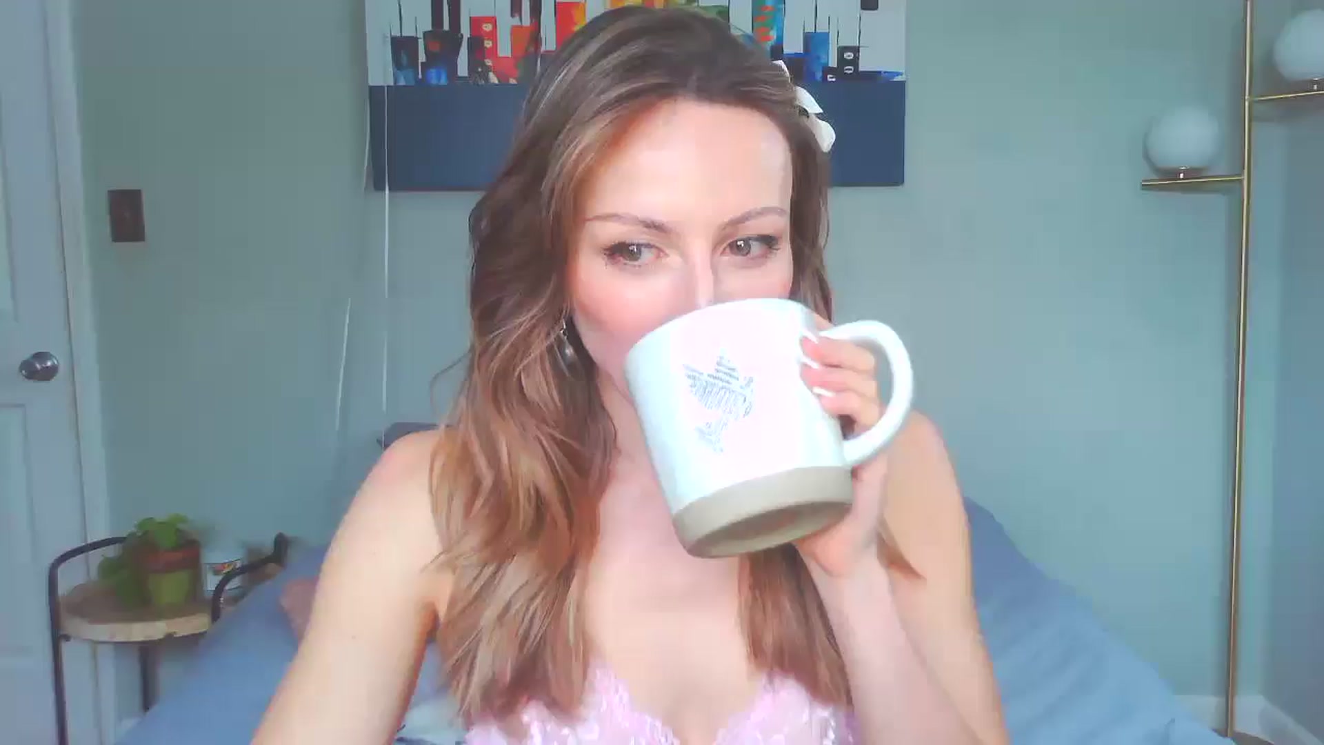 Gallery image thumbnail from bellabaxxxter's myfreecams stream on, 01/08/2025, 15:34 image 8 of 20