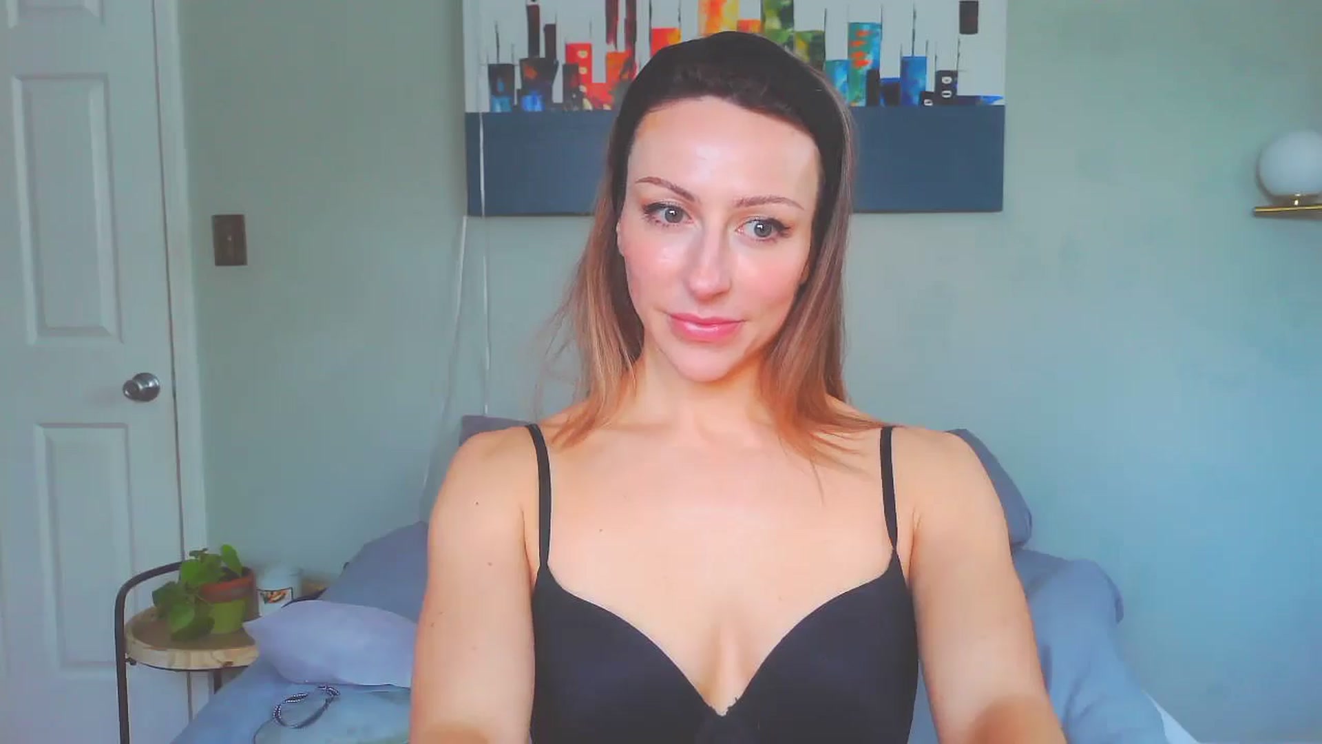 Gallery image thumbnail from bellabaxxxter's myfreecams stream on, 01/15/2025, 15:30 image 16 of 20