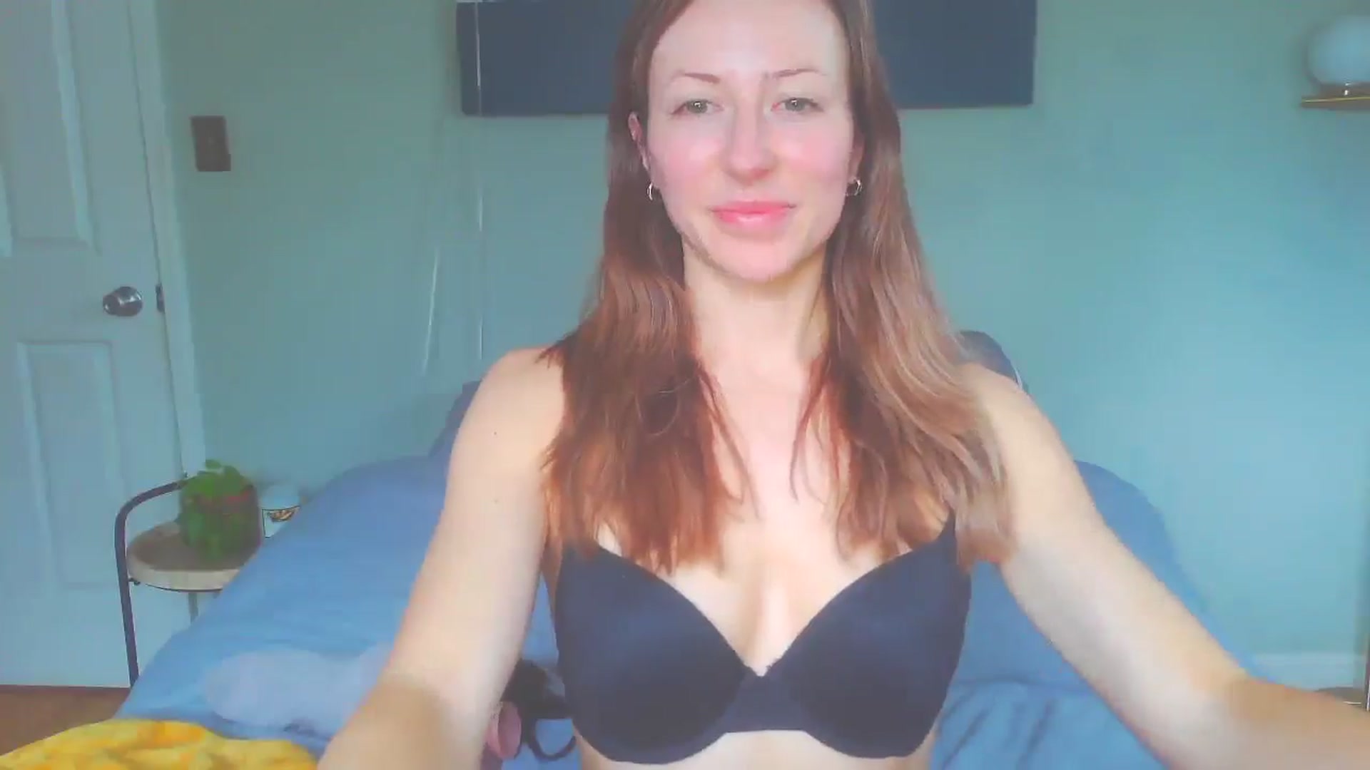 Gallery image thumbnail from bellabaxxxter's myfreecams stream on, 02/03/2025, 15:37 image 7 of 20