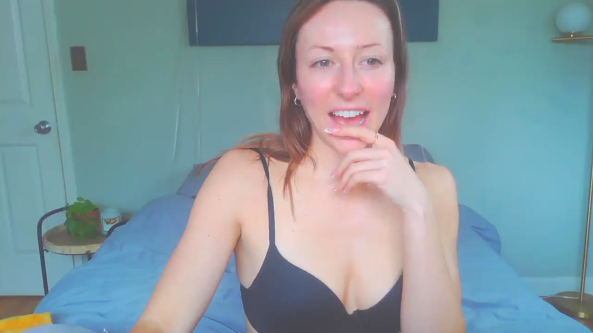 Gallery image thumbnail from bellabaxxxter's myfreecams stream on, 02/03/2025, 16:46 image 13 of 20
