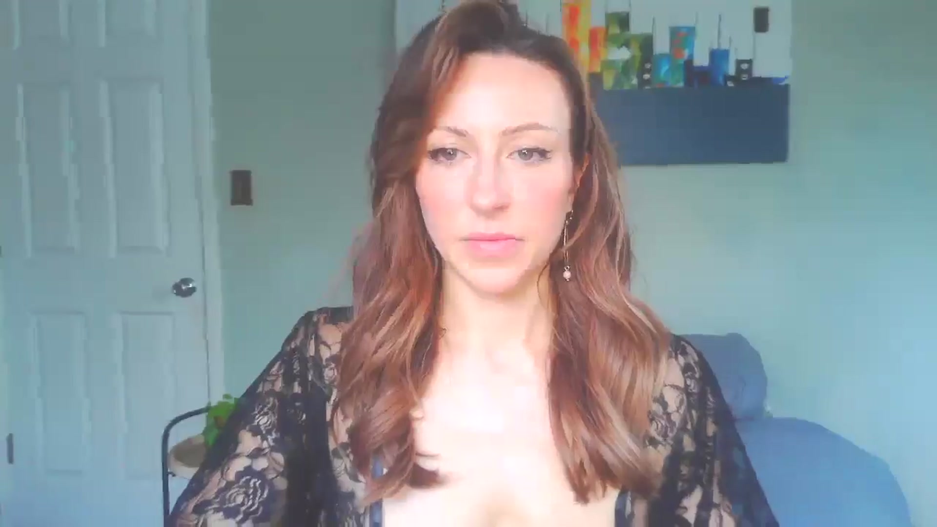 Gallery image thumbnail from bellabaxxxter's myfreecams stream on, 02/04/2025, 15:32 image 18 of 20