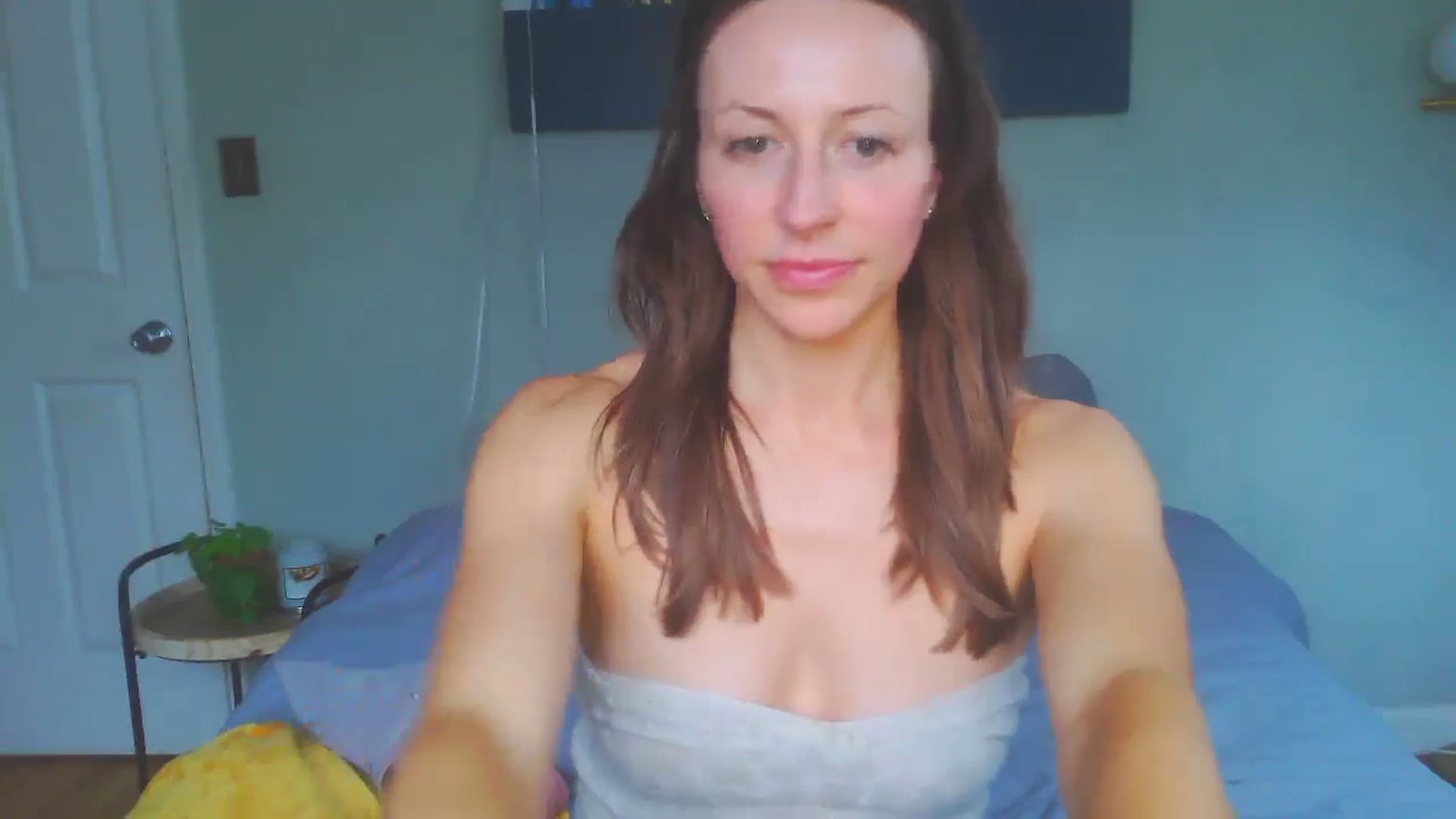 Gallery image thumbnail from bellabaxxxter's myfreecams stream on, 02/06/2025, 19:09 image 18 of 20