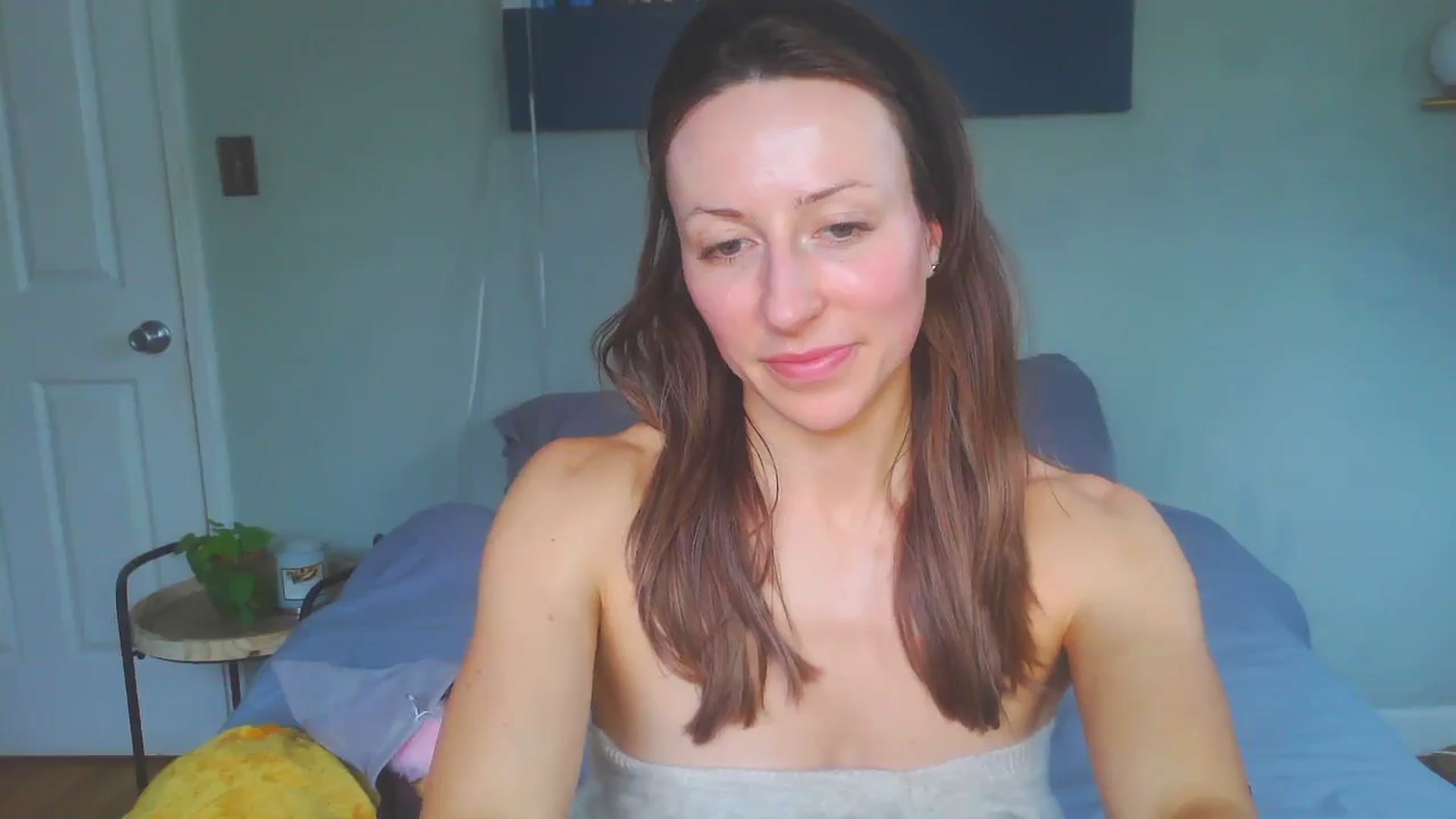 Gallery image thumbnail from bellabaxxxter's myfreecams stream on, 02/06/2025, 19:09 image 12 of 20