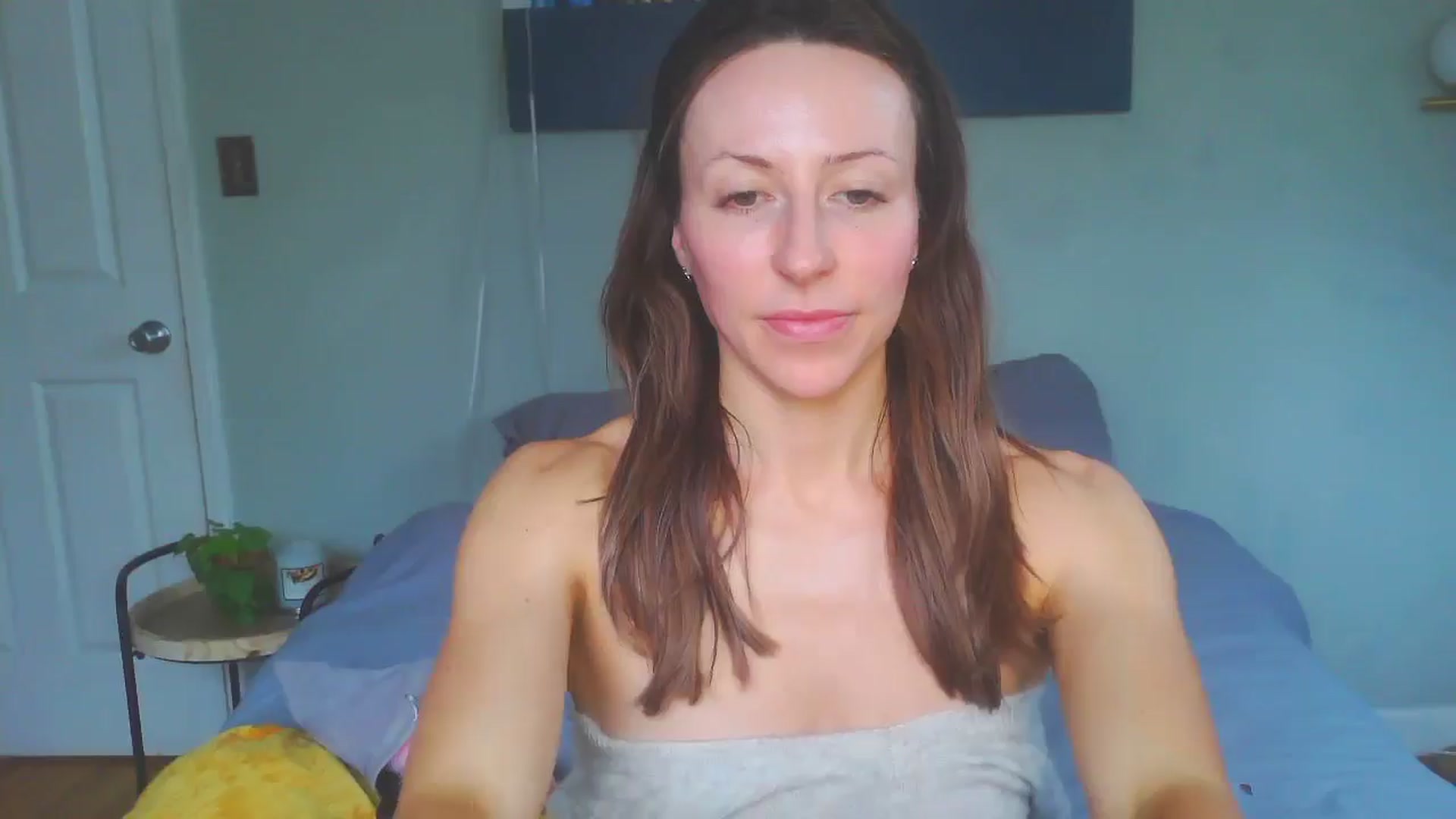 Gallery image thumbnail from bellabaxxxter's myfreecams stream on, 02/06/2025, 19:09 image 11 of 20