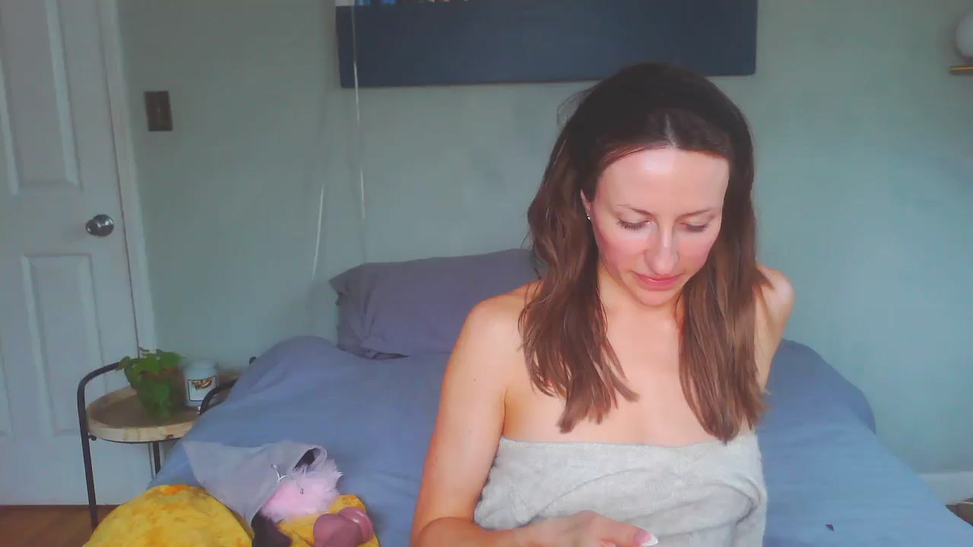 Gallery image thumbnail from bellabaxxxter's myfreecams stream on, 02/06/2025, 19:09 image 13 of 20