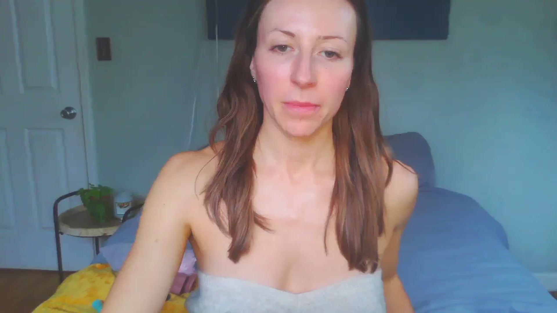 Gallery image thumbnail from bellabaxxxter's myfreecams stream on, 02/06/2025, 19:09 image 2 of 20