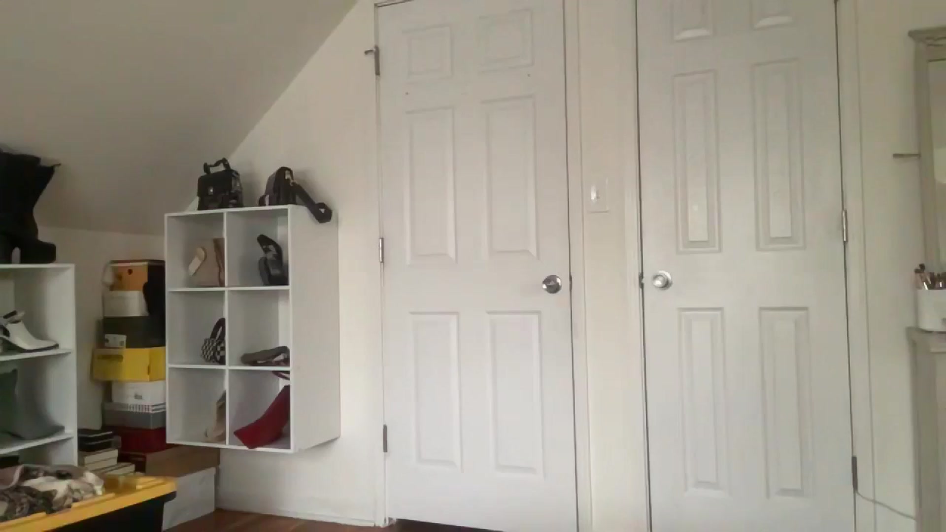 Gallery image thumbnail from bellabaxxxter's myfreecams stream on, 02/13/2025, 19:31 image 6 of 20