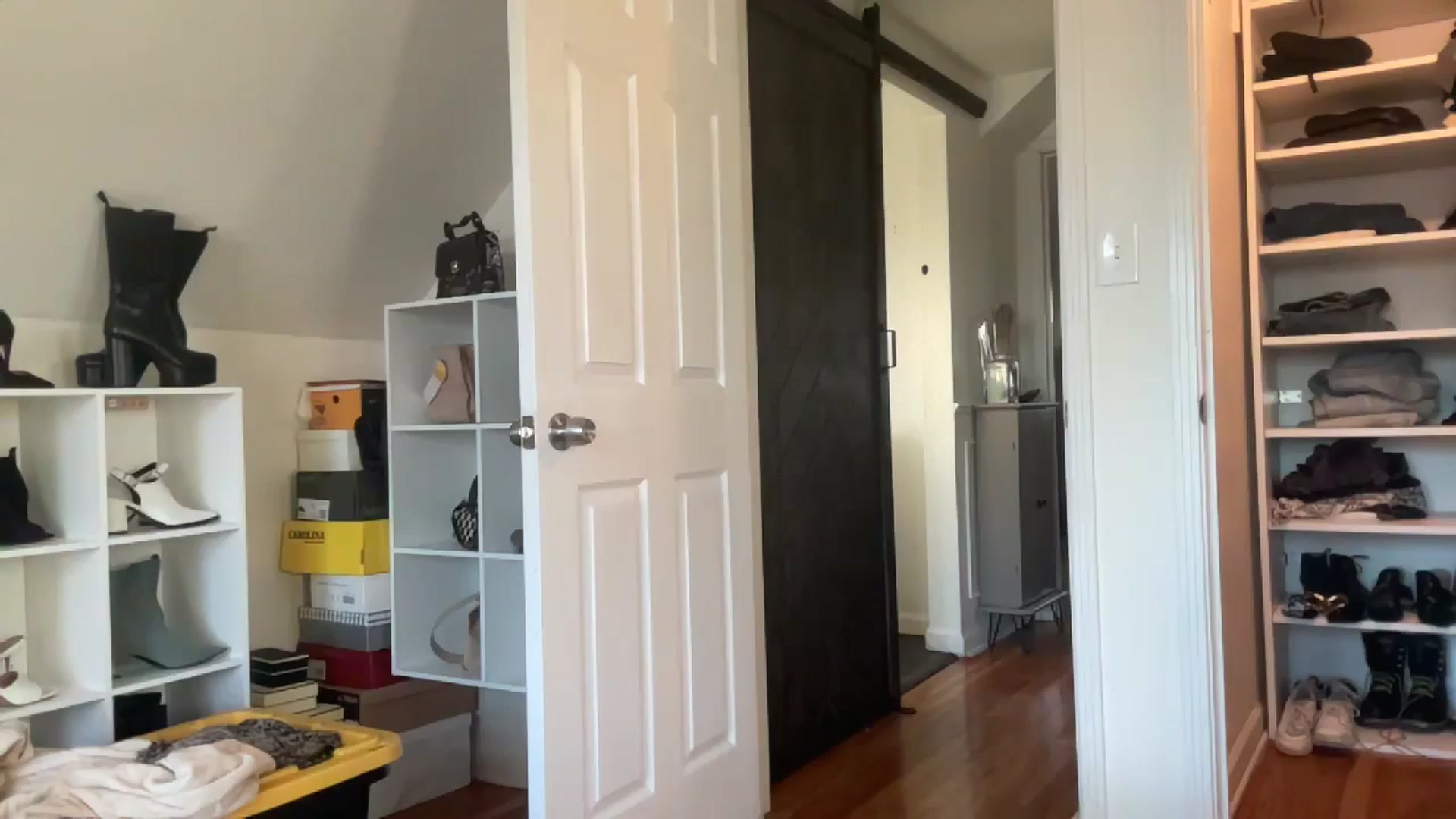 Gallery image thumbnail from bellabaxxxter's myfreecams stream on, 02/28/2025, 22:40 image 1 of 20