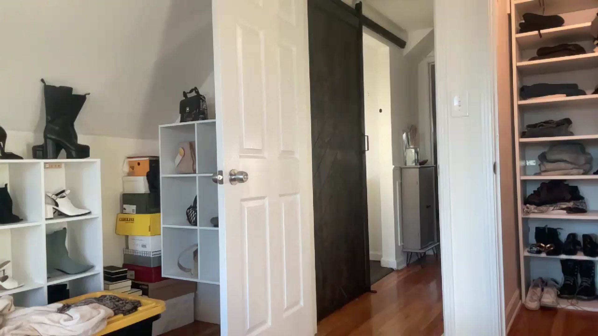 Gallery image thumbnail from bellabaxxxter's myfreecams stream on, 02/28/2025, 22:40 image 4 of 20