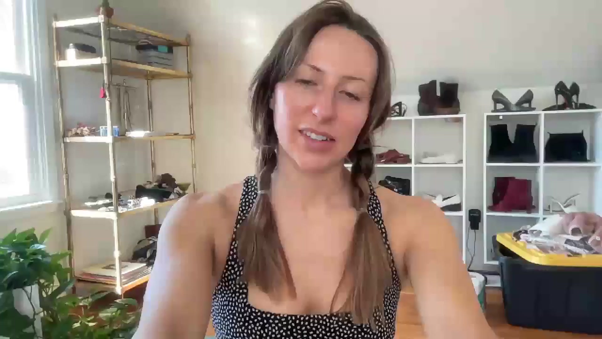 Gallery image thumbnail from bellabaxxxter's myfreecams stream on, 03/11/2025, 16:10 image 9 of 20
