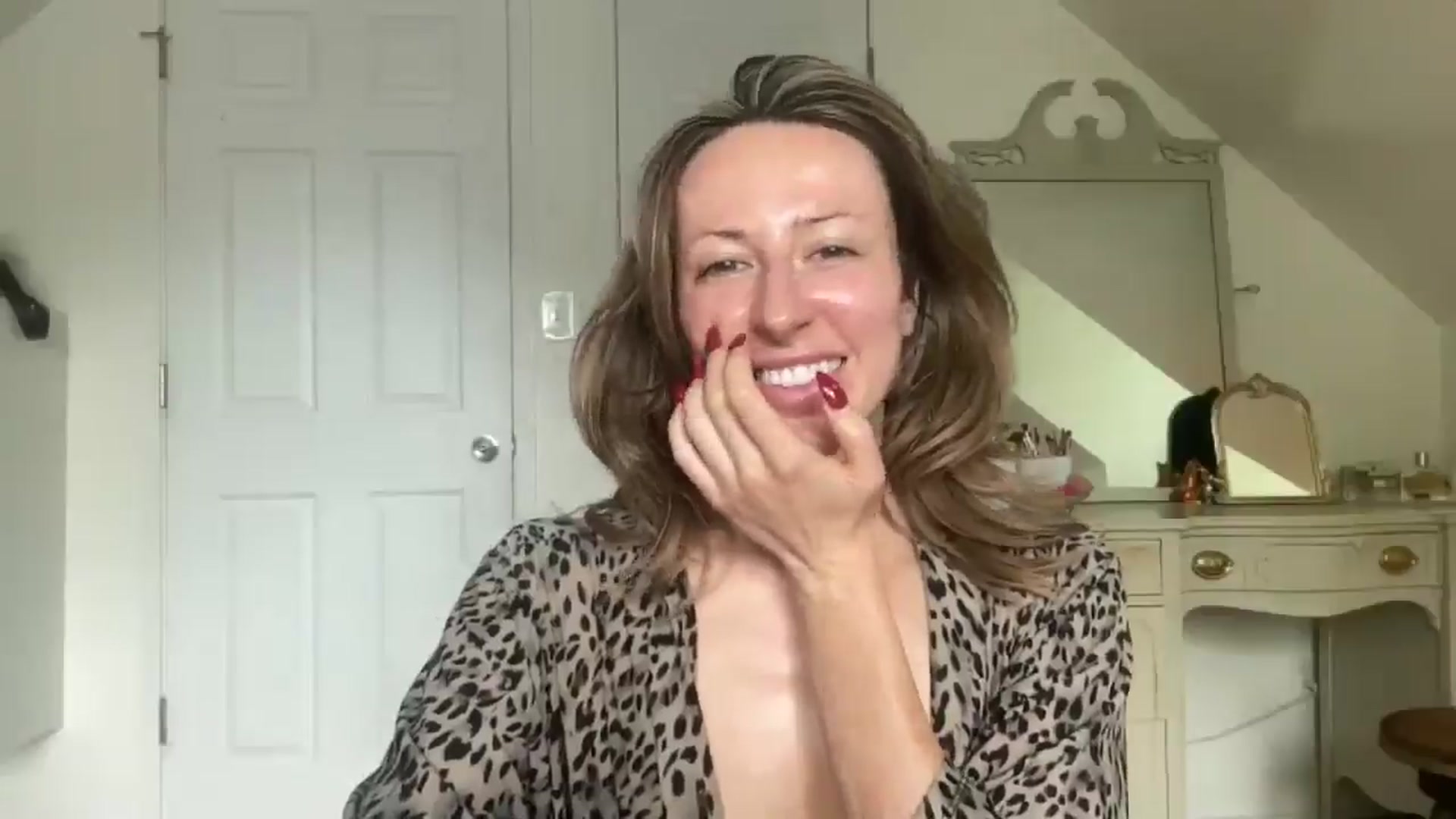 Gallery image thumbnail from bellabaxxxter's myfreecams stream on, 05/12/2025, 14:55 image 19 of 20