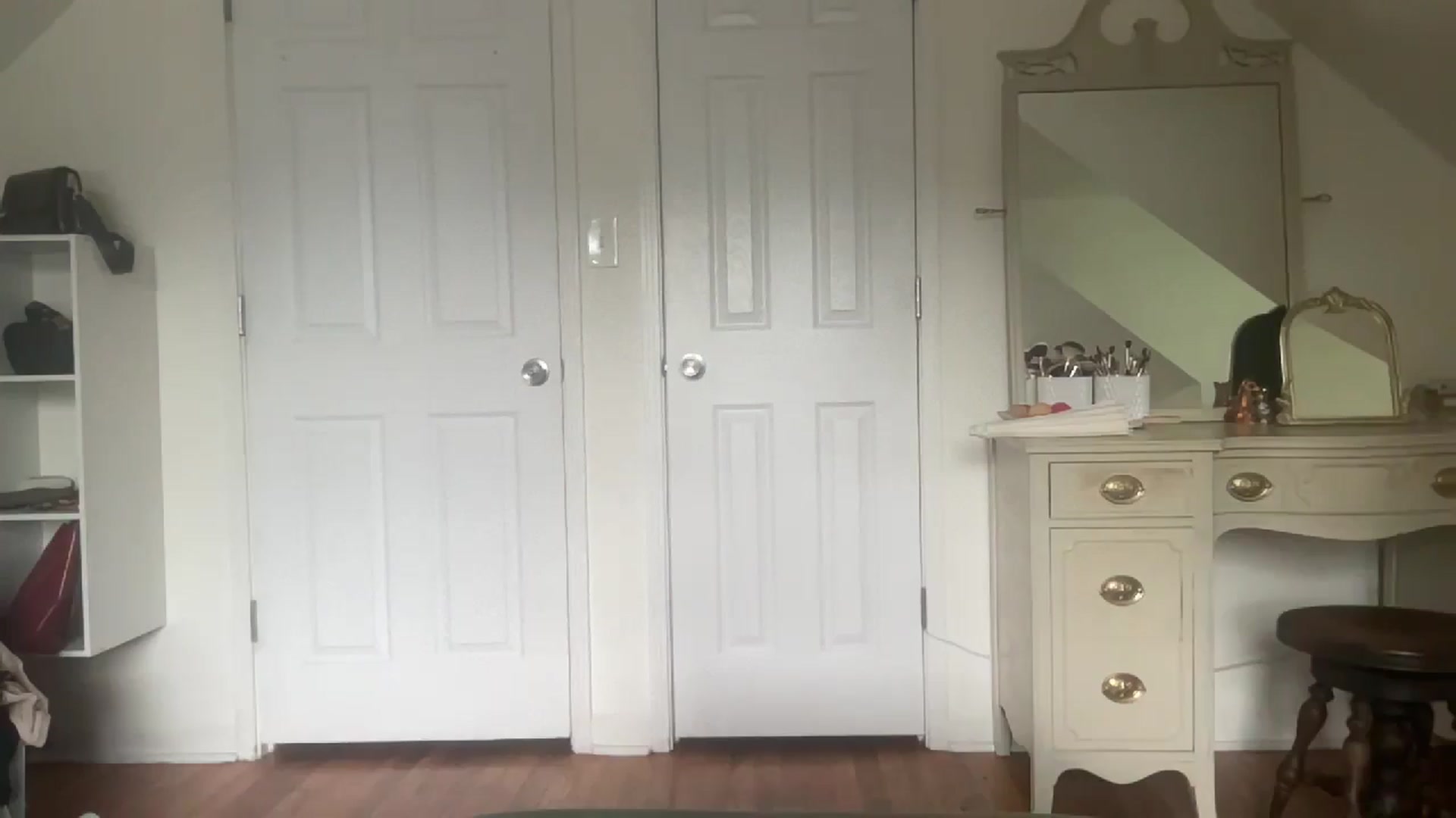 Gallery image thumbnail from bellabaxxxter's myfreecams stream on, 05/28/2025, 19:19 image 5 of 20