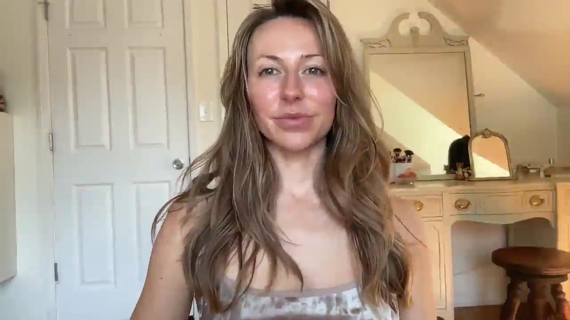 Gallery image thumbnail from bellabaxxxter's myfreecams stream on, 08/11/2025, 15:15 image 18 of 20
