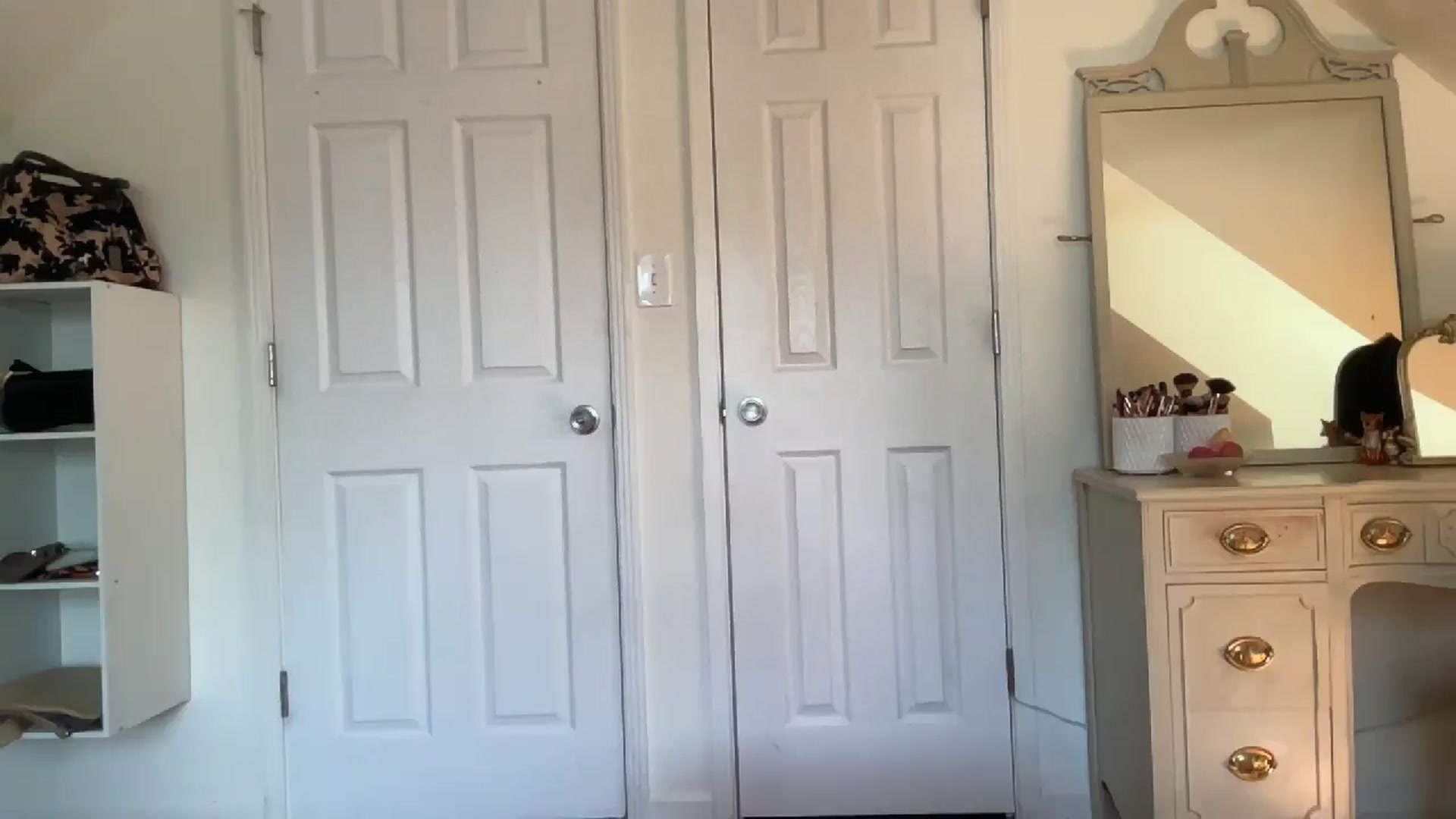 Gallery image thumbnail from bellabaxxxter's myfreecams stream on, 08/11/2025, 15:15 image 9 of 20