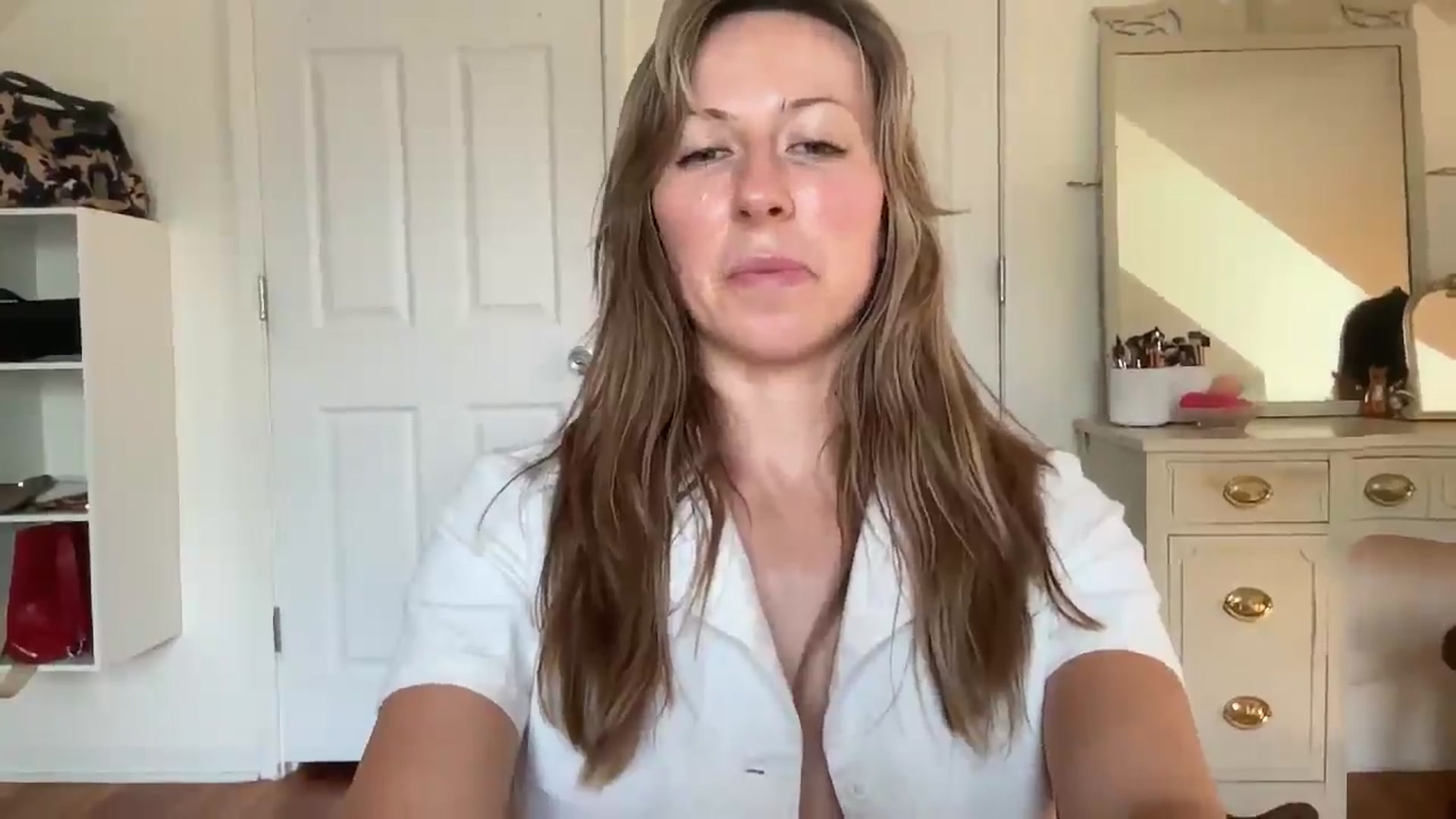 Gallery image thumbnail from bellabaxxxter's myfreecams stream on, 08/14/2025, 15:33 image 4 of 20