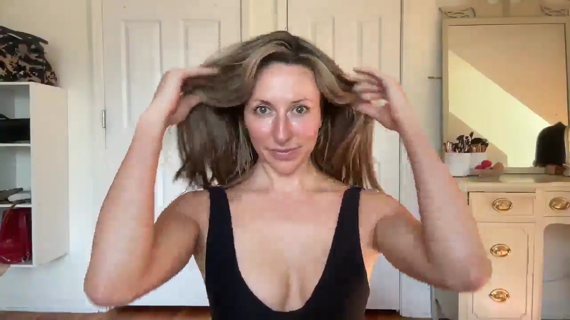 Gallery image thumbnail from bellabaxxxter's myfreecams stream on, 08/18/2025, 15:08 image 10 of 20