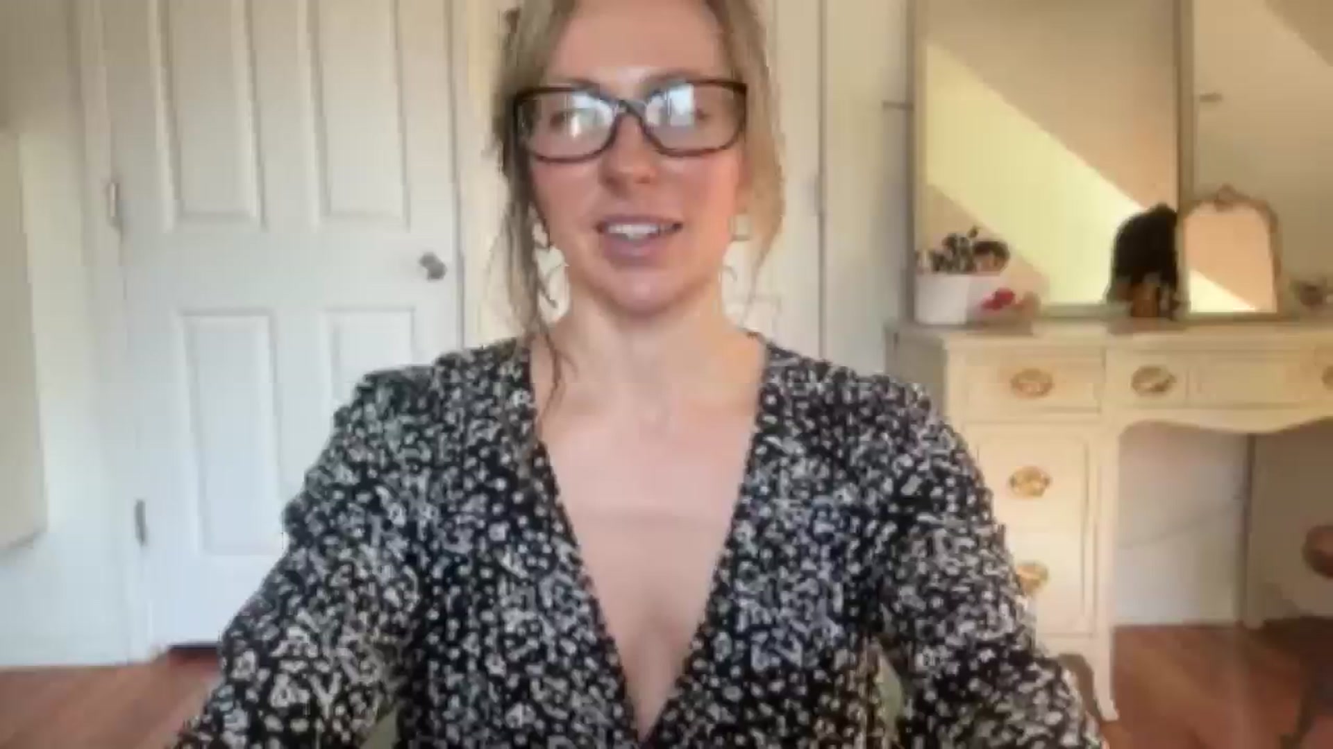 Gallery image thumbnail from bellabaxxxter's myfreecams stream on, 08/19/2025, 14:48 image 5 of 20
